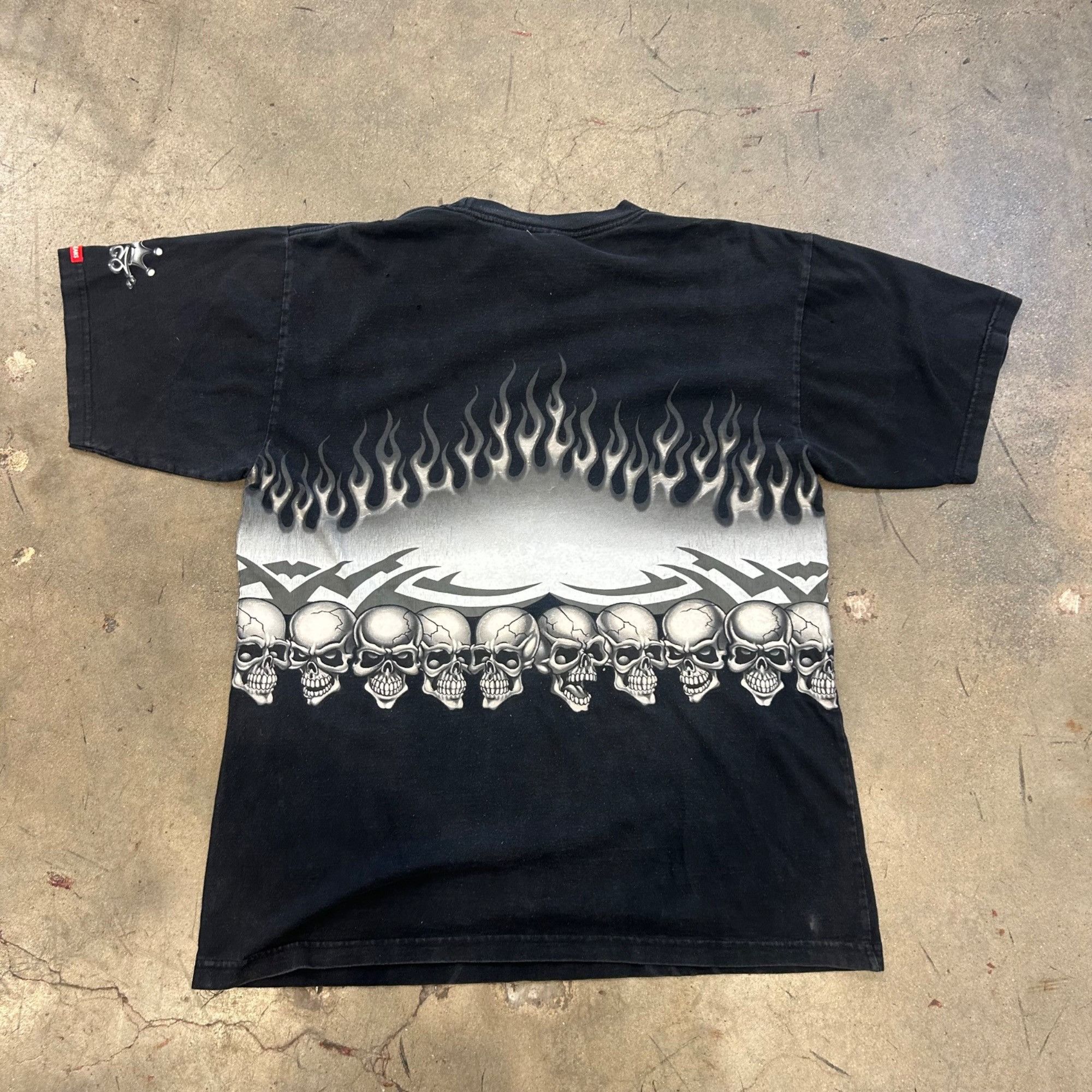 JNCO Vintage Jnco Jeans Black Skull Flame T Shirt XL Size US XL / EU 56 / 4 - 2 Thumbnail