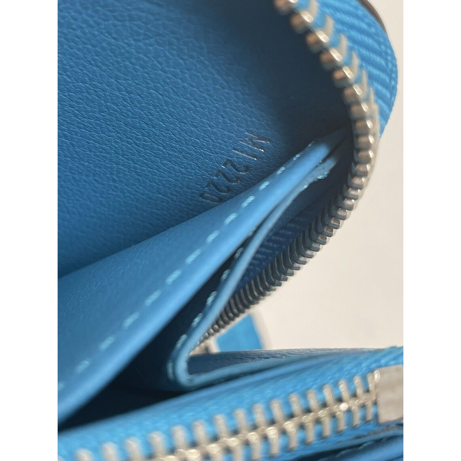 Louis Vuitton Alligator Zippy WalletLock Zipper Pull NEW Retail 7k N98165 Size ONE SIZE - 15 Thumbnail