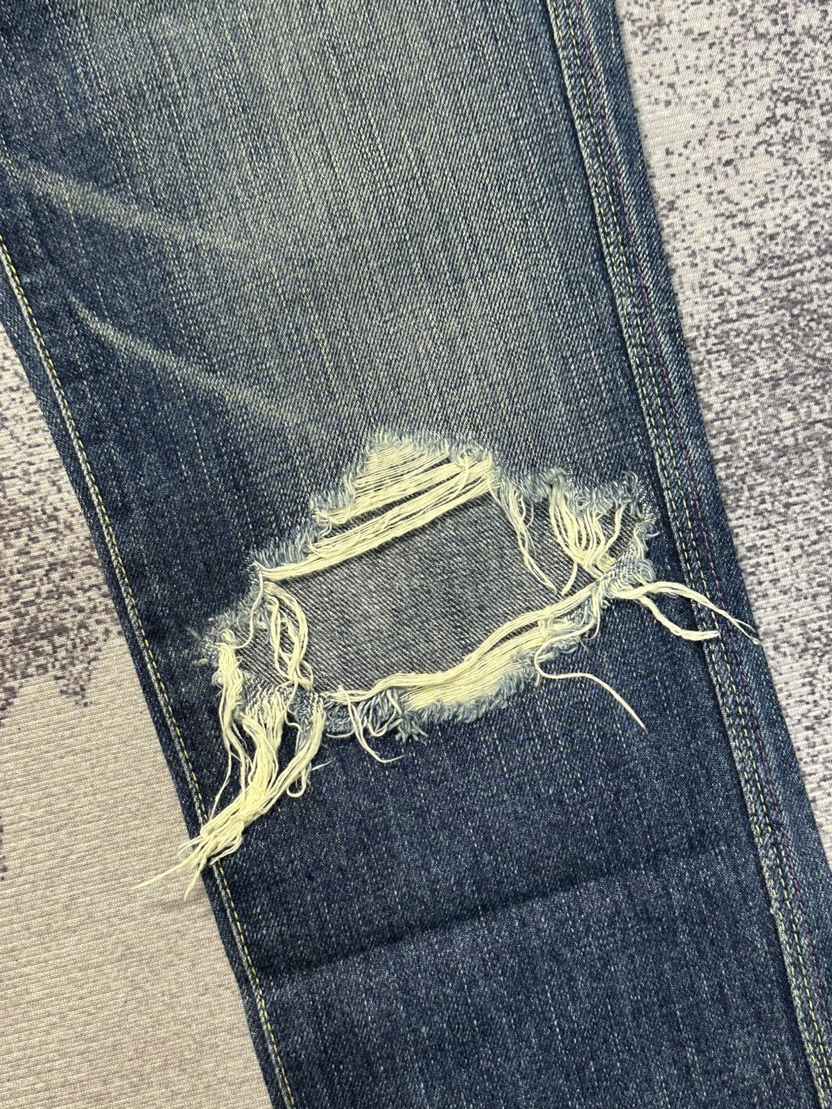 Japanese Brand RARE SLY Distressed Flare Jeans Size US 27 - 6 Thumbnail