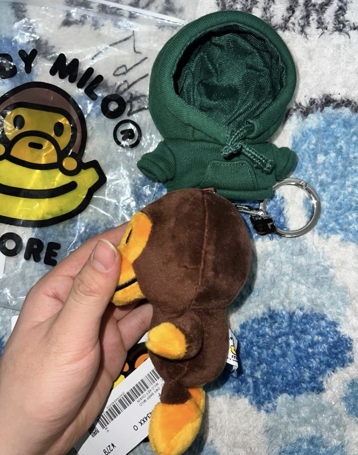 Bape BAPE Baby Milo plush monkey with removable outfit Size ONE SIZE - 7 Thumbnail