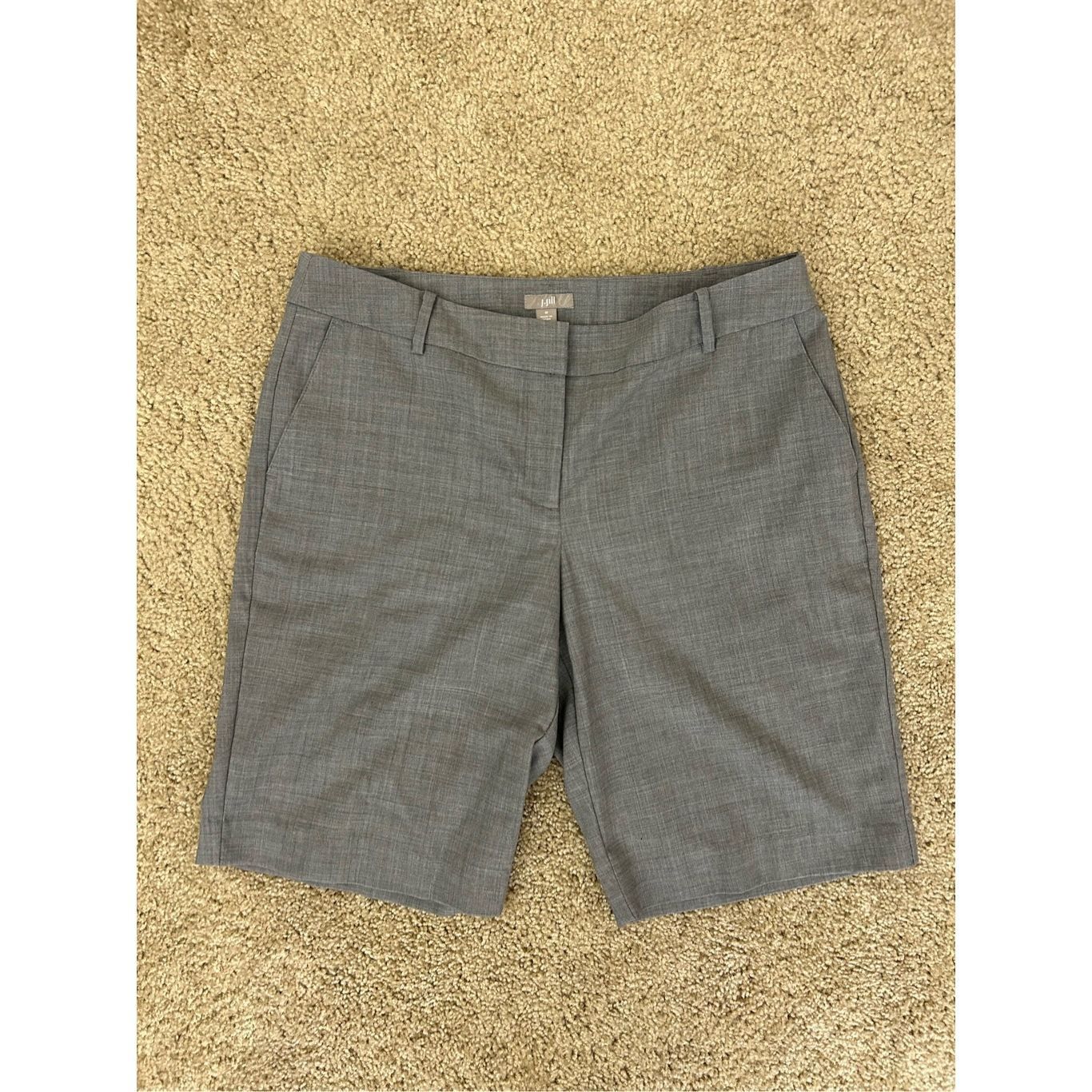 Other J. Jill Stitched Gray Chino Golf Shorts, Size 8 Size 30" / US 8 / IT 44 - 1 Thumbnail