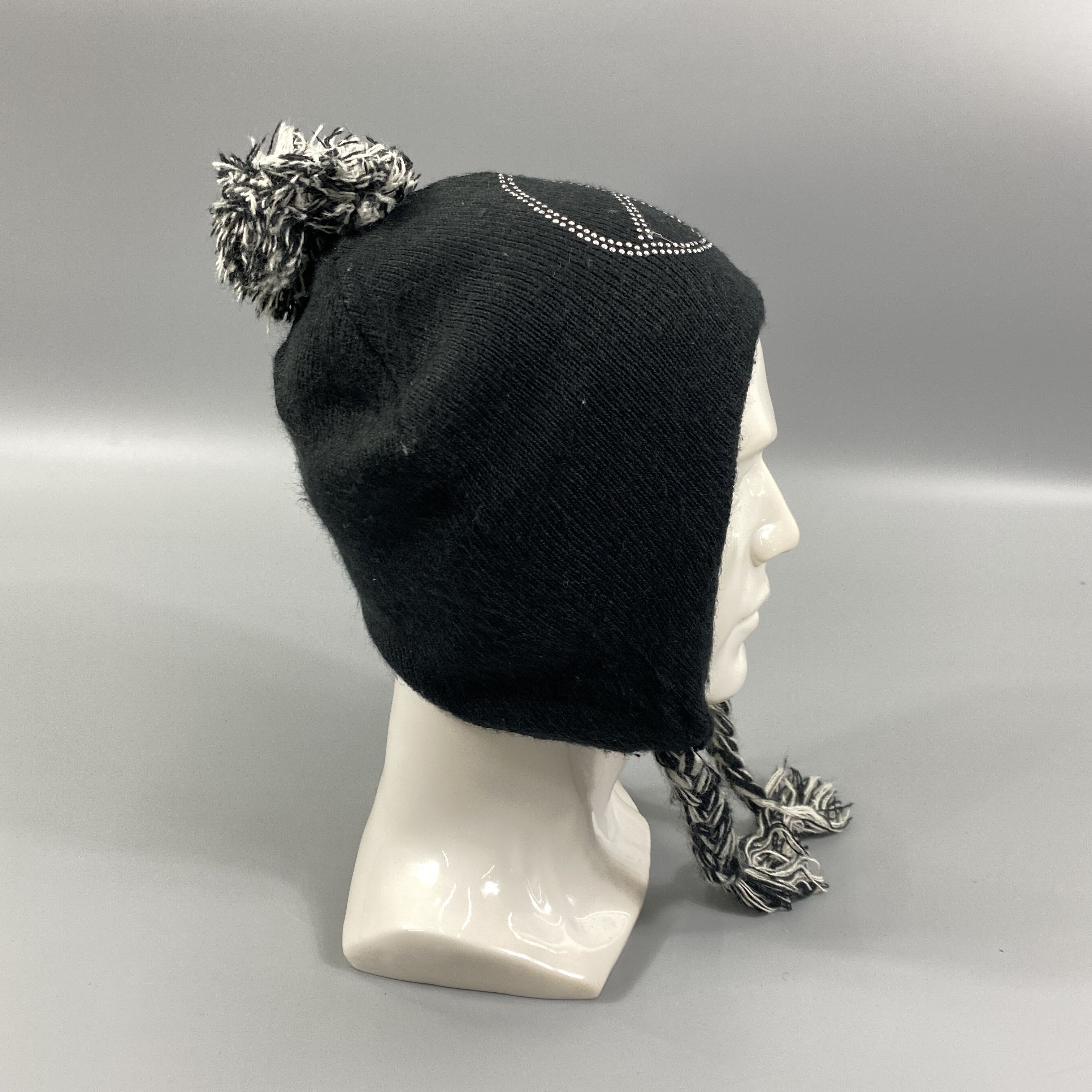 Japanese Brand Peace Ear Flap Snow Cap -BN1097 Size ONE SIZE - 4 Thumbnail