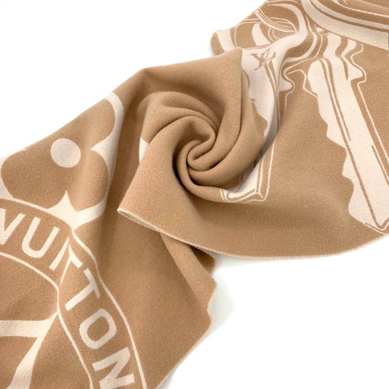 Louis Vuitton Louis Vuitton Light brown logo monogrammed wool fringe sca Size ONE SIZE - 7 Thumbnail