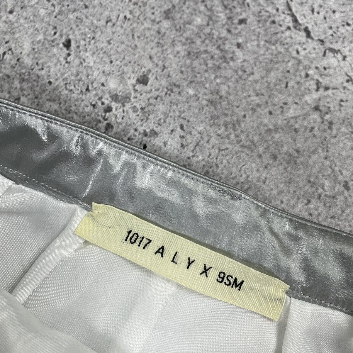1017 ALYX 9SM × Alyx 1017 ALYX 9SM Silver Lighttech Buckle Mini Skirt Size 26" / US 2 / IT 38 - 8 Thumbnail