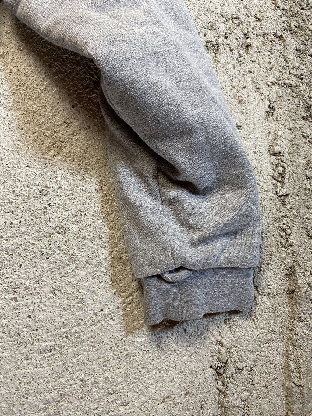 Japanese Brand Grey avant garde hoodie with fur japan streetwear vintage Size US L / EU 52-54 / 3 - 15 Thumbnail