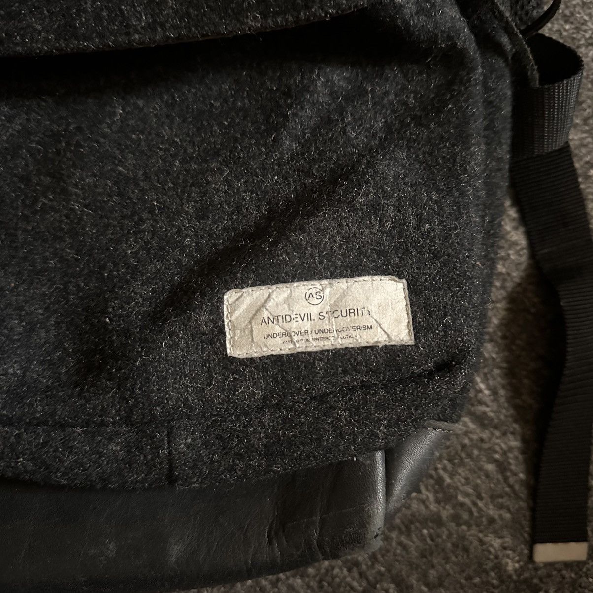 Undercover UNDERCOVER JAPAN WE MAKE NOISE NOT CLOTHES BACKPACK Size ONE SIZE - 15 Thumbnail