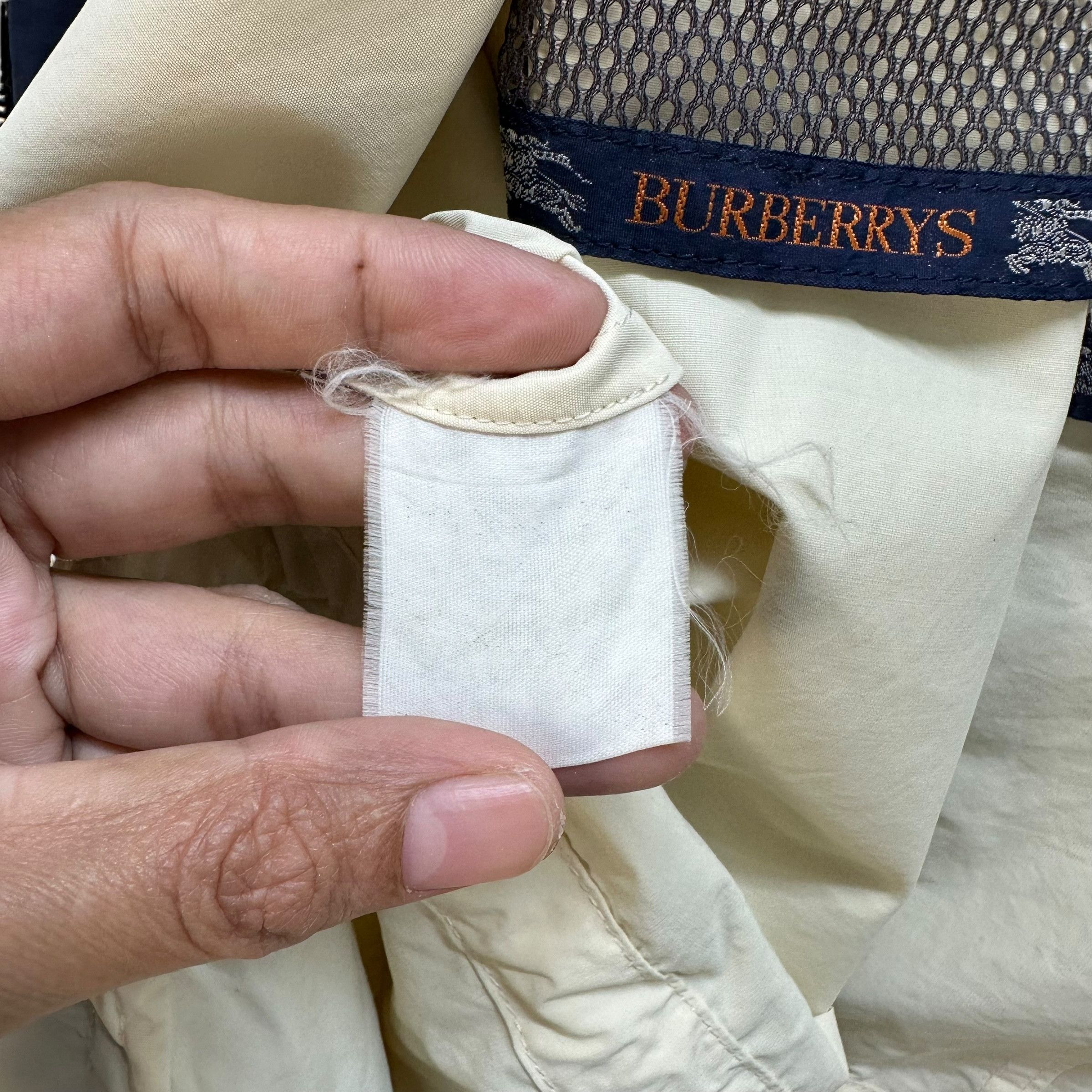 Burberry Vintage 90s Burberrys of London White Light Jacket #A31-0696 Size US L / EU 52-54 / 3 - 12 Thumbnail