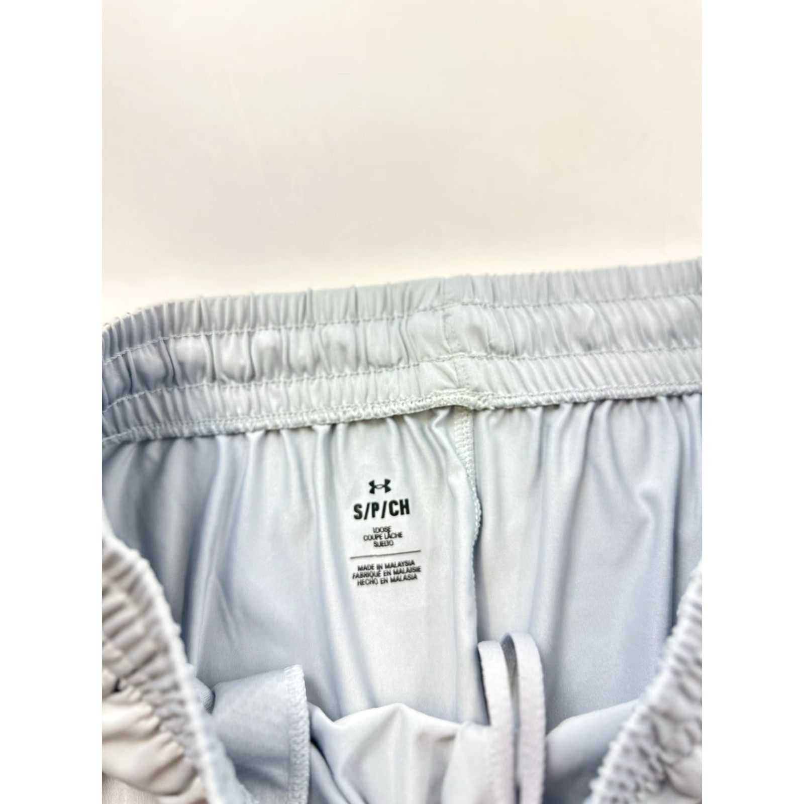 Under Armour Under Armour Shorts Women's S Gray HeatGear Team Tech Sample NWT Size 28" / US 6 / IT 42 - 4 Thumbnail