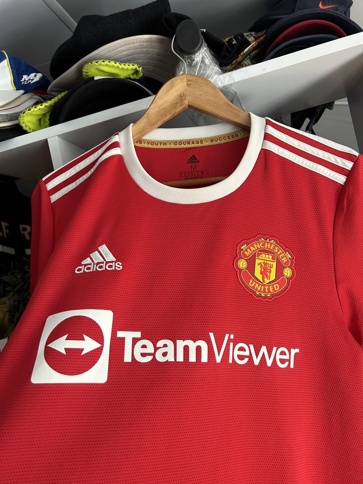 Adidas Manchester United SANCHO #25 2021/2022 soccer jersey size-M Size US M / EU 48-50 / 2 - 7 Thumbnail