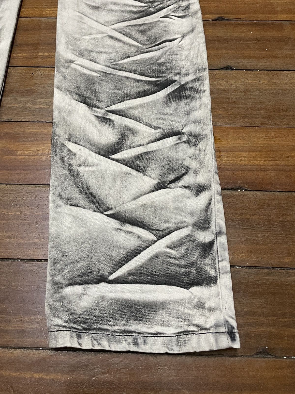 Japanese Brand Very Rare Vintage Regnoir Smokey Distressed Jeans 1990s Size US 31 - 7 Thumbnail