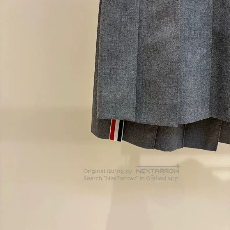 Thom Browne Thom Browne Classic Pleated Skirt Size 26" / US 2 / IT 38 - 6 Thumbnail
