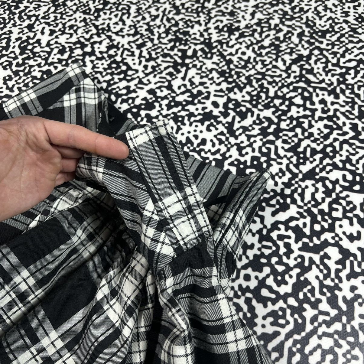 Japanese Brand Vintage Y2K Flared Sexy Checked Retro 90s Style Mini Skirt Size 27" / US 4 / IT 40 - 15 Thumbnail