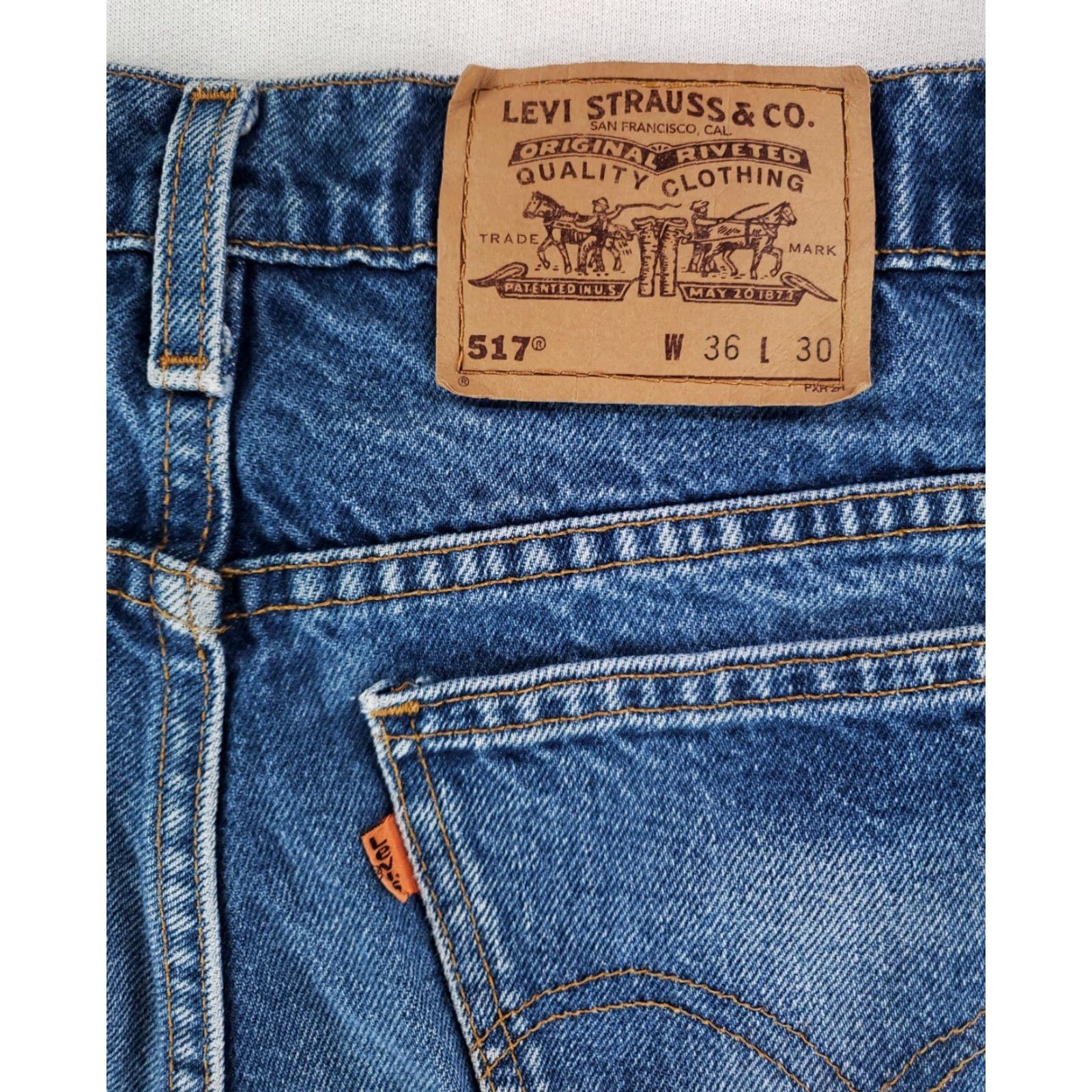 Levi's VINTAGE Levi's 517 Jeans Men Blue Made USA 35x29 Bootcut 90s Orange Tab Mens Size US 35 - 6 Thumbnail