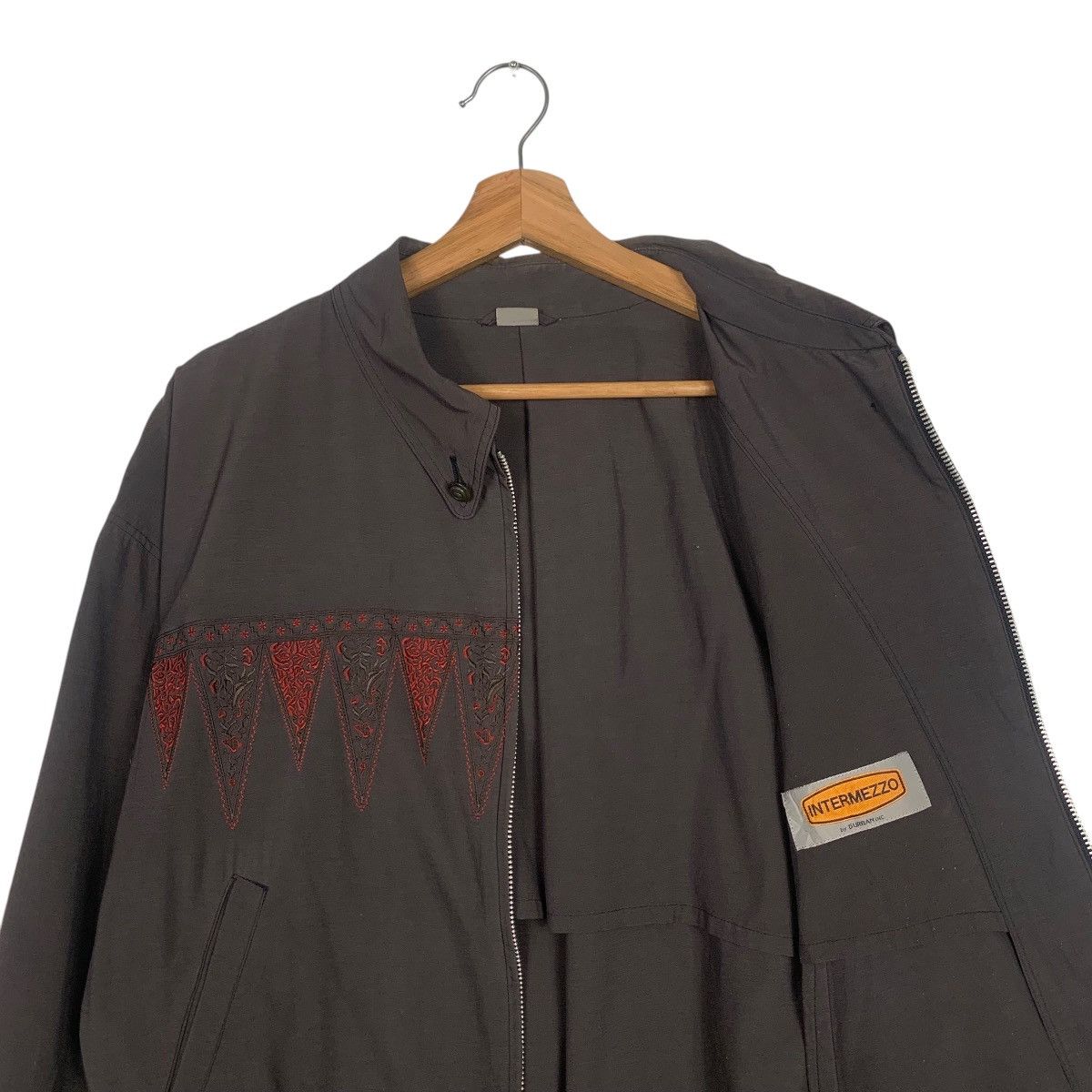 Japanese Brand INTERMEZZO Embroidery Art Logo Light Jacket #1809-C16 Size US L / EU 52-54 / 3 - 10 Thumbnail
