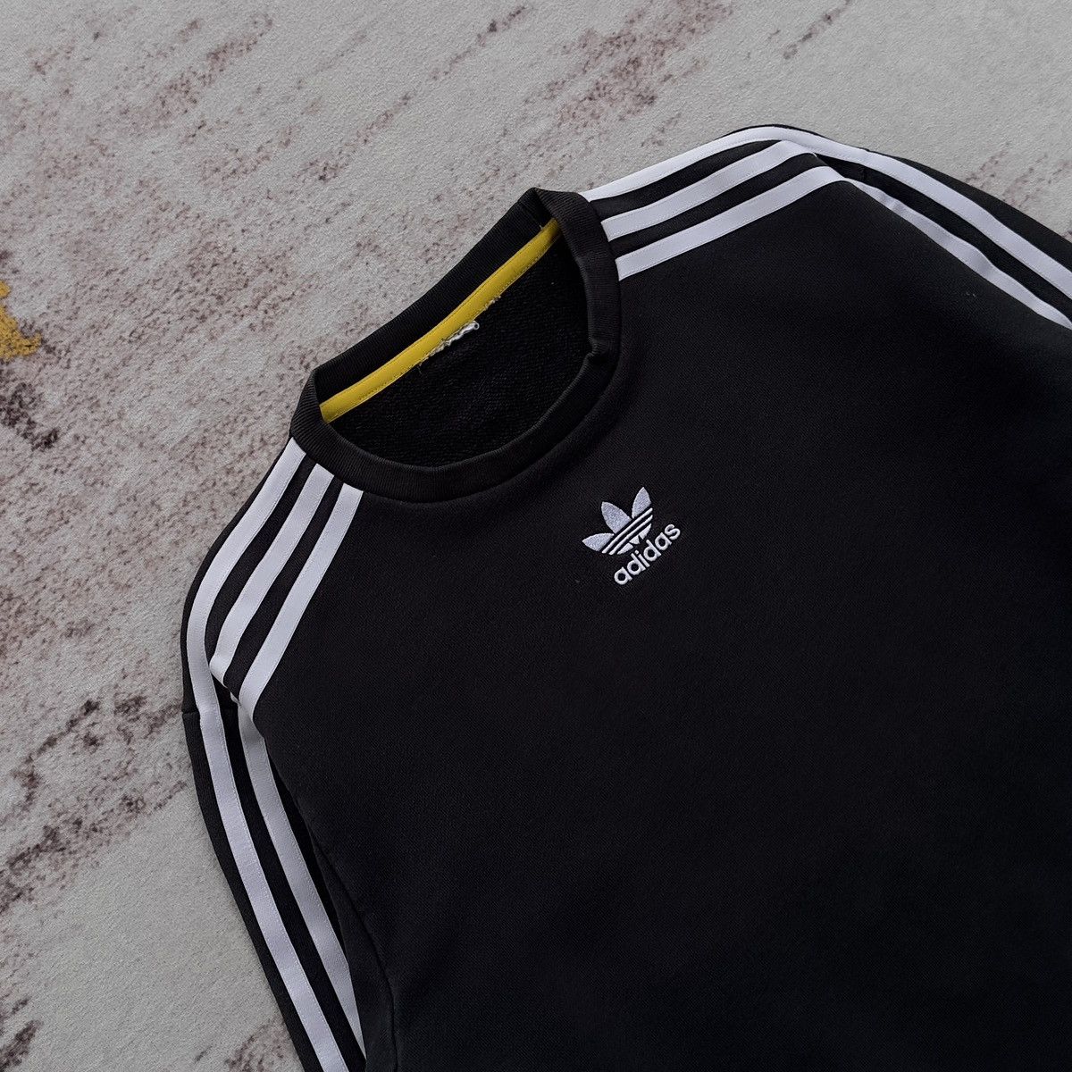 Adidas × Disney ADIDAS EMBROIDERY LOGO X DISNEY MICKEY MOUSE VERY RARE Size US S / EU 44-46 / 1 - 3 Thumbnail