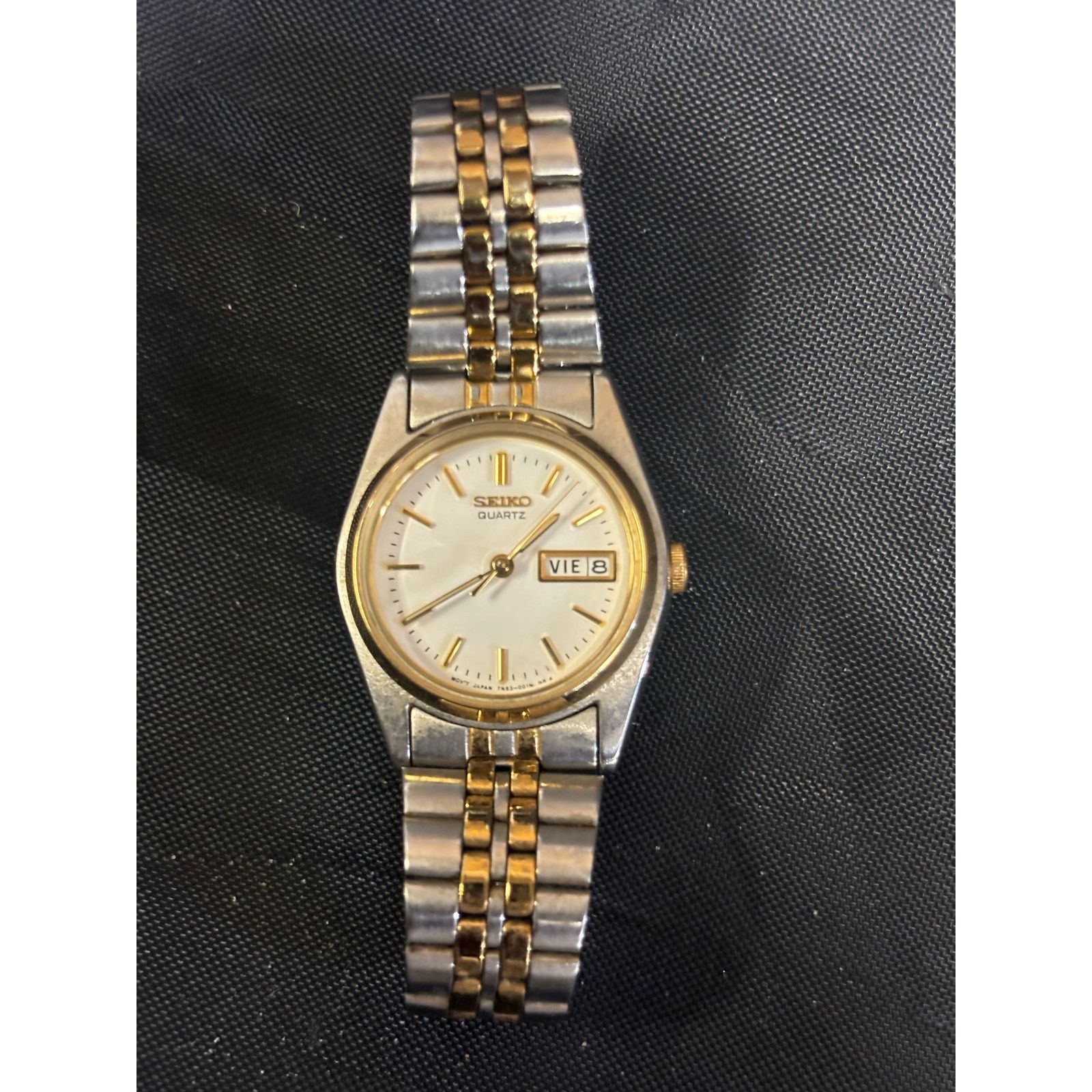 Seiko Seiko 7N83-0011 2-Tone Day/Date Womens Watch! New Battery! Size ONE SIZE - 1 Thumbnail