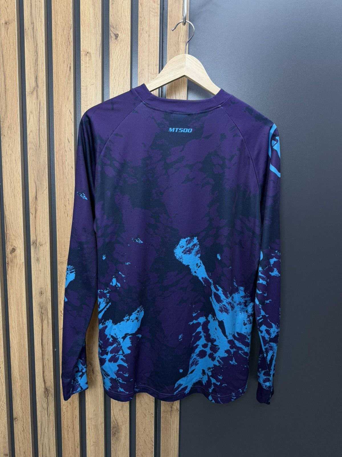 Other Endura MT500 Animo Long Sleeve MTB Jersey Purple Blue Size M Size US M / EU 48-50 / 2 - 9 Thumbnail