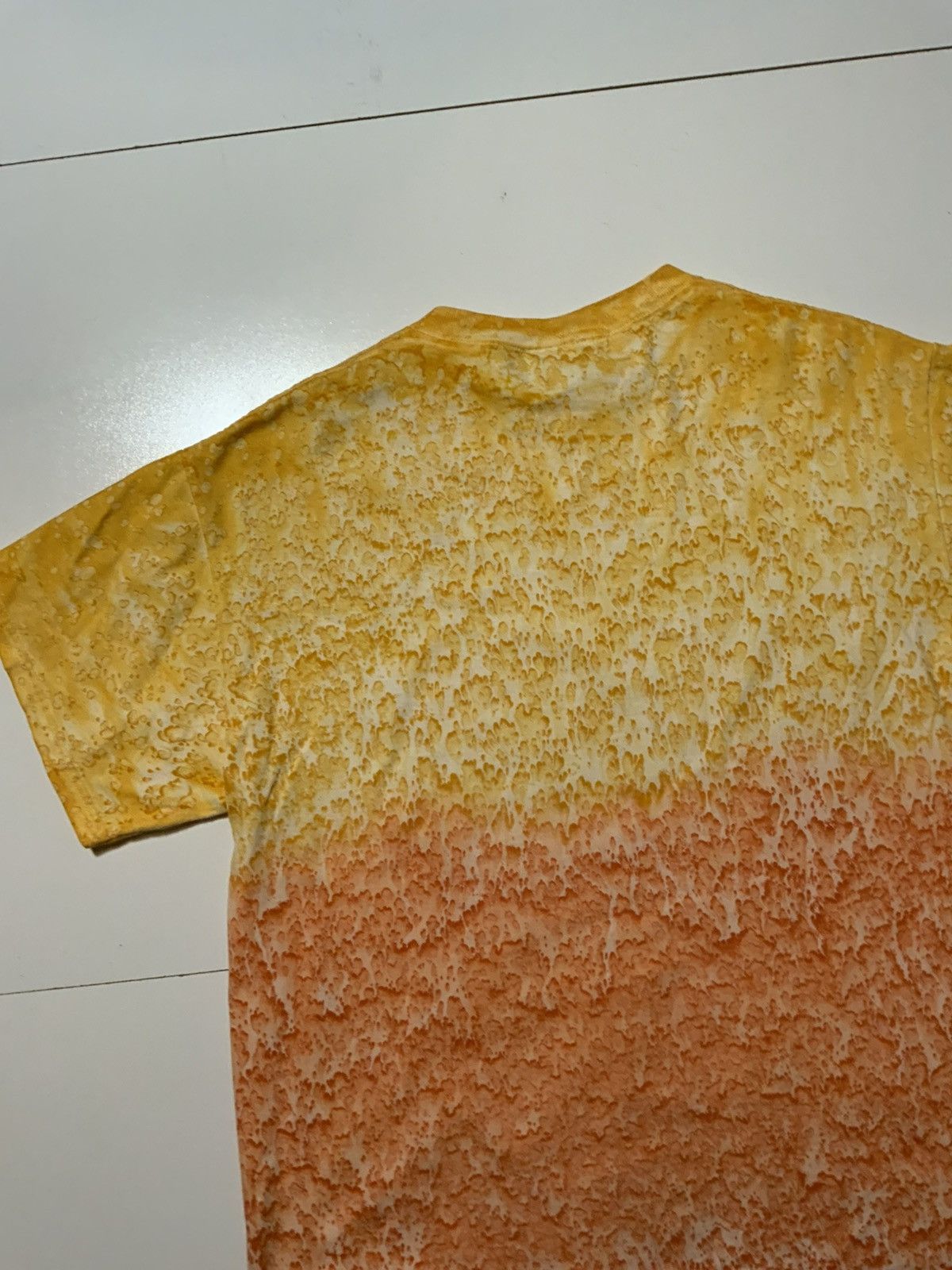 Vintage Vintage 90s Y2K Freeze Tag Orange Yellow Burst AOP T-Shirt Size US L / EU 52-54 / 3 - 4 Thumbnail