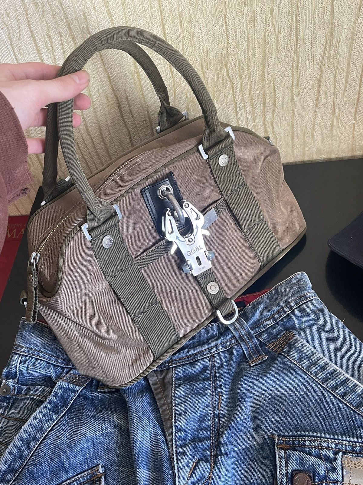 image of Avant Garde Vintage Ggl Bag in Khaki, Women's