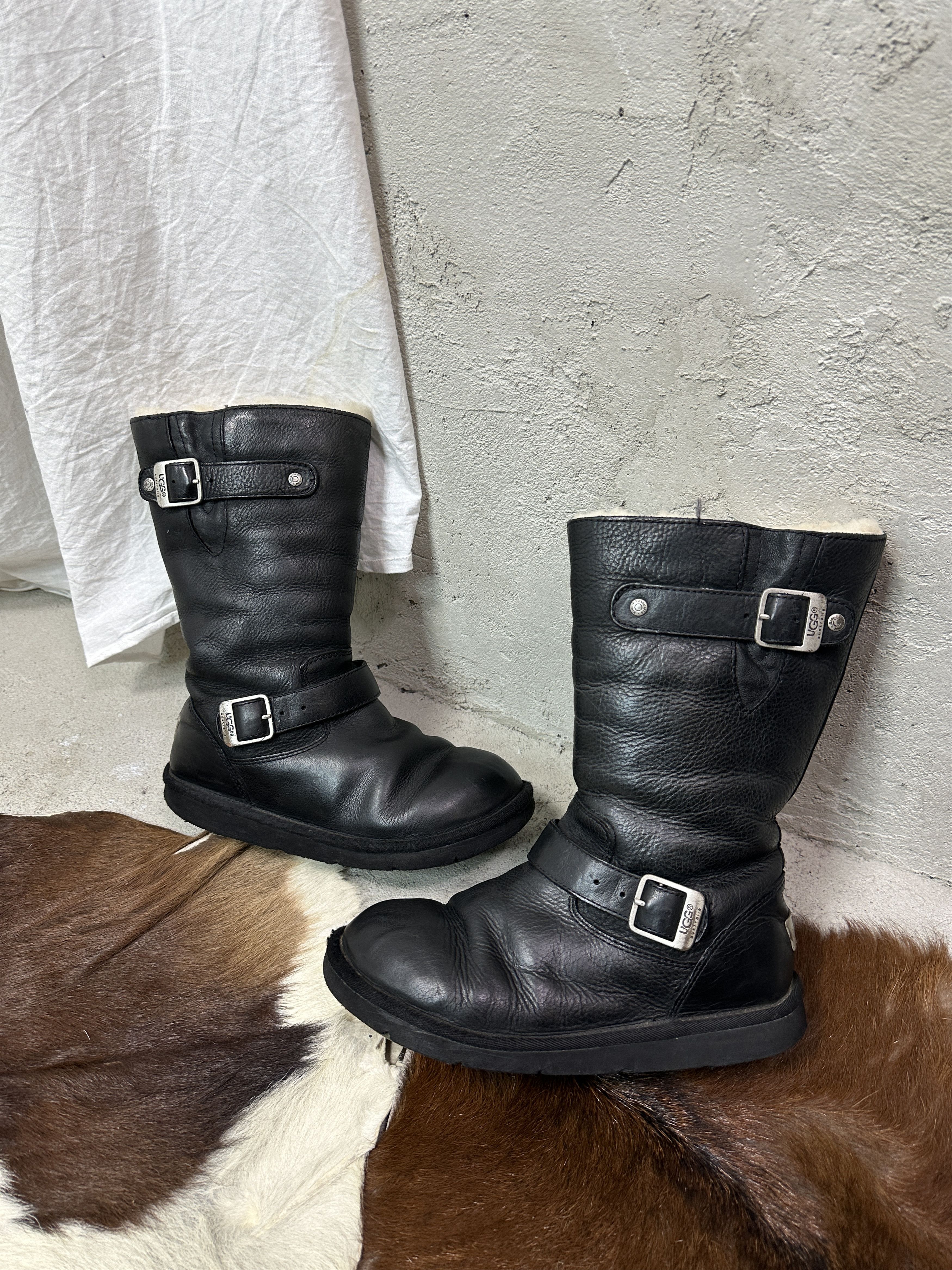 Vintage Leather Biker UGG Buckled Snow Boots Y2K