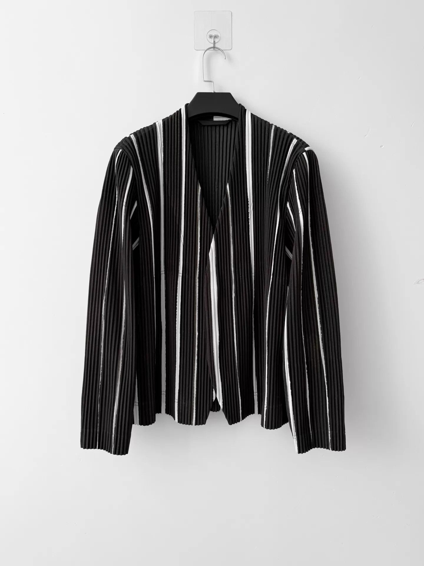 Homme Plisse Issey Miyake HOMME PLISSÉ ISSEY MIYAKE Men's Striped Distressed Jacket 2 Size US M / EU 48-50 / 2 - 1 Thumbnail