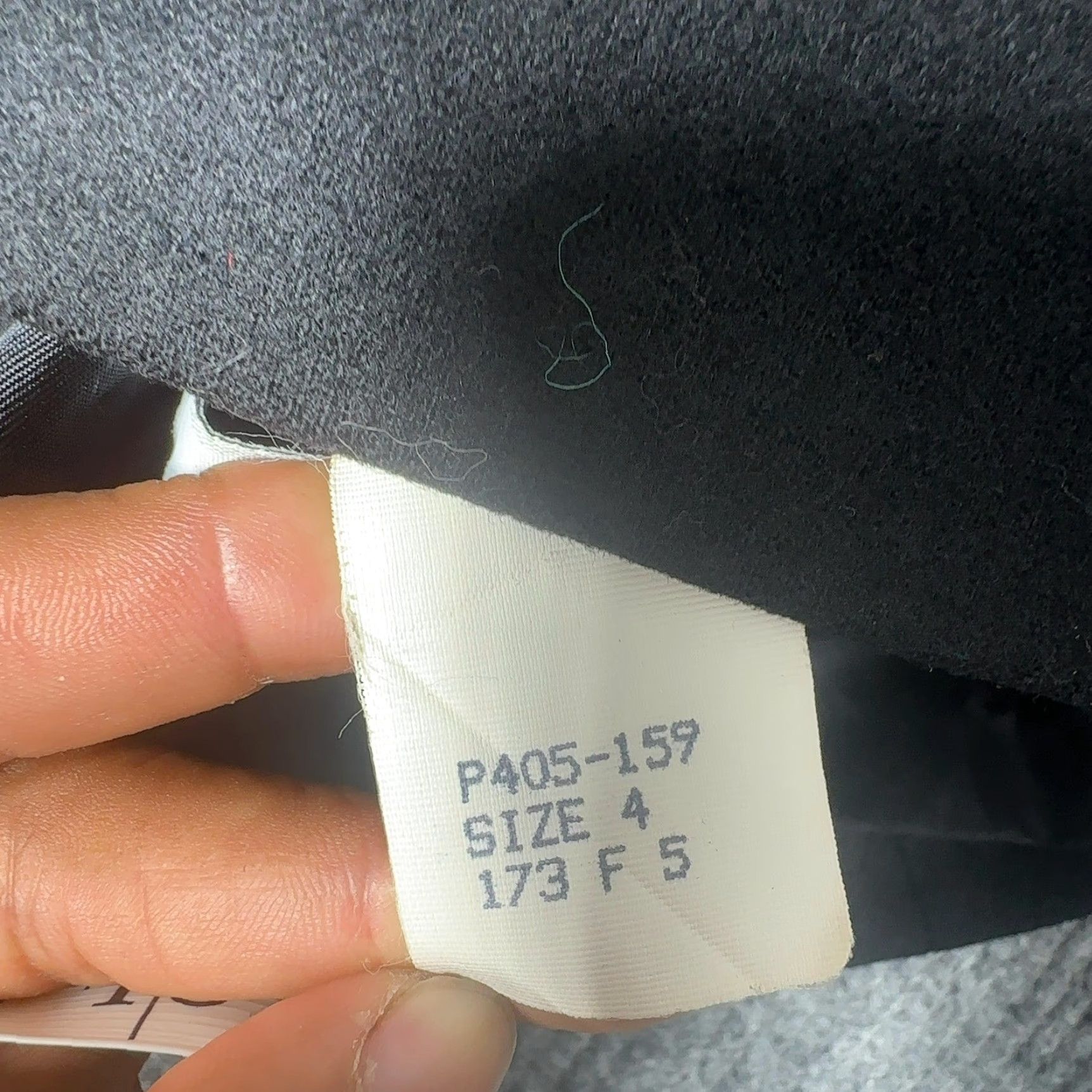 Pendleton VINTAGE Pendleton Blazer Womens 4P Black Wool Two-Button Suit Jacket P405-159 Blazer Size S / US 4 / IT 40 - 6 Thumbnail