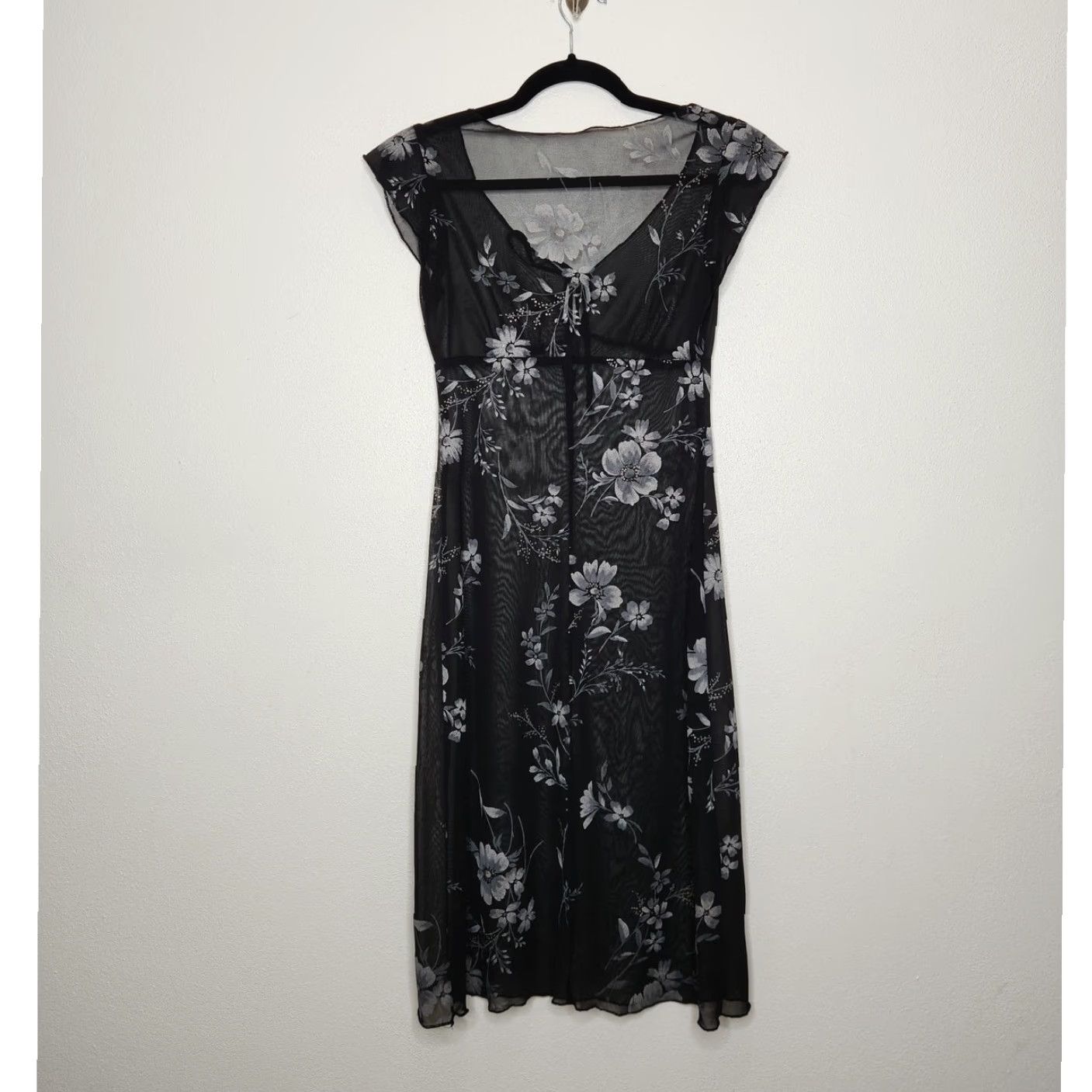 Vintage VINTAGE Dress Midi Women S Black Floral Gothic Emo Punk Milkmaid Whimsy Fairy y2k Floral Sheer Vintage Size S / US 4 / IT 40 - 6 Thumbnail