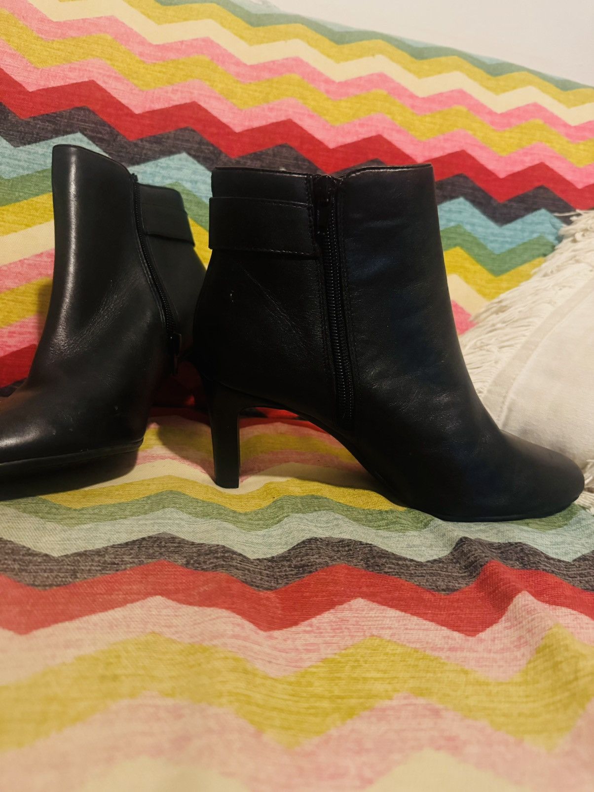 Other Bandolino Black Leather Ankle Boot Heels - Sz 6 Size US 6 / IT 36 - 2 Thumbnail