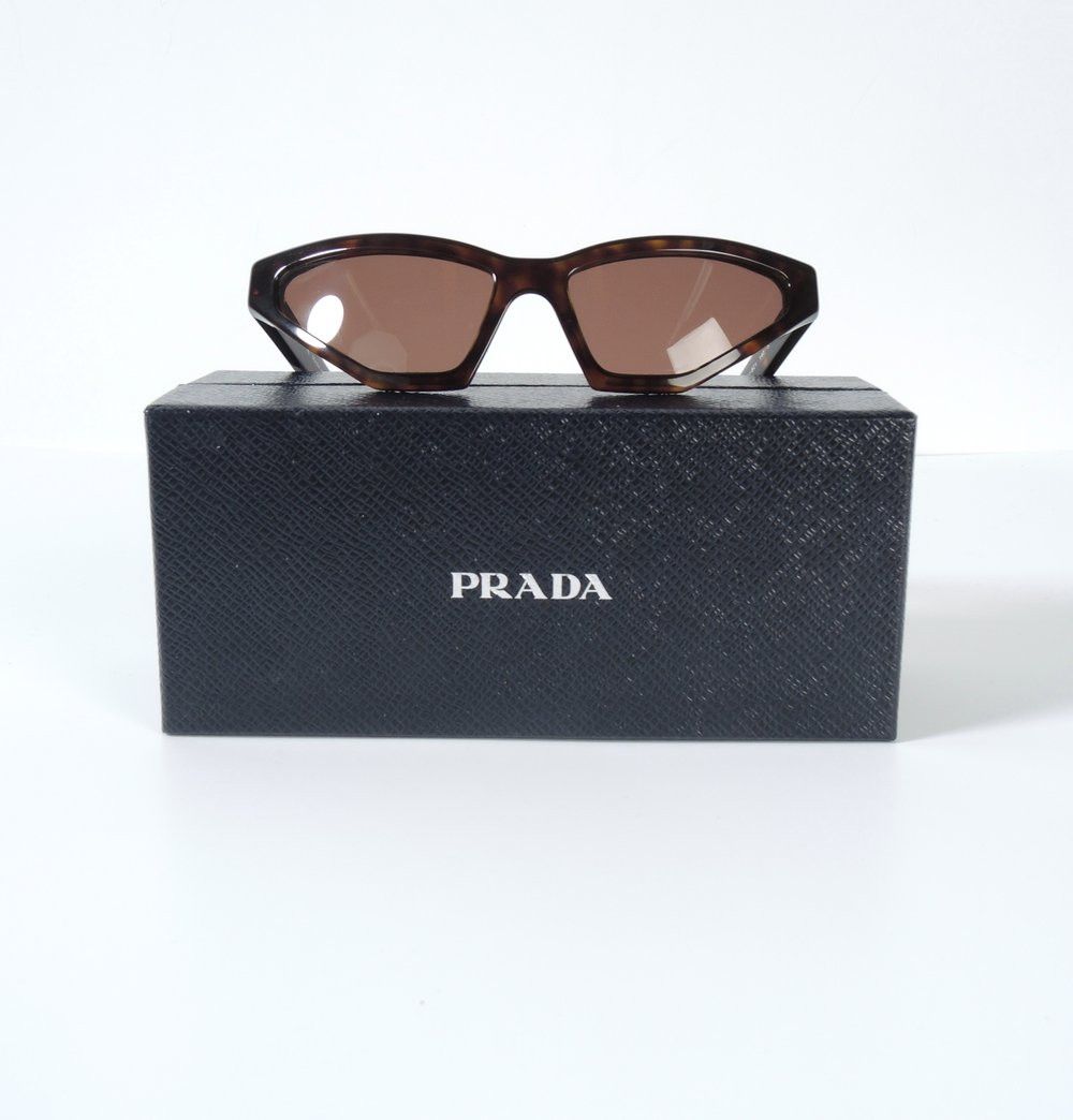 image of Prada O1Smst1Ft0424 Sunglasses In Brown, Women's