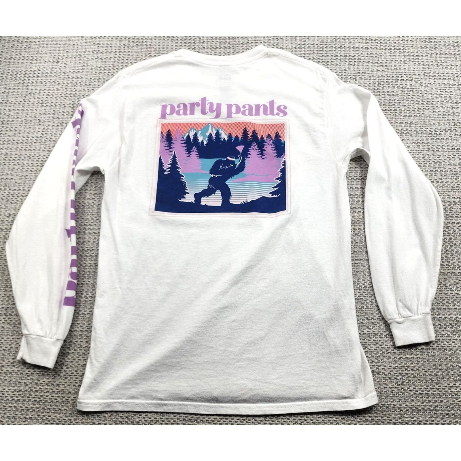 Vintage Party Pants Shirt Mens Long Sleeve White Graphic Bigfoot Sasquatch Tee Size US M / EU 48-50 / 2 - 2 Thumbnail