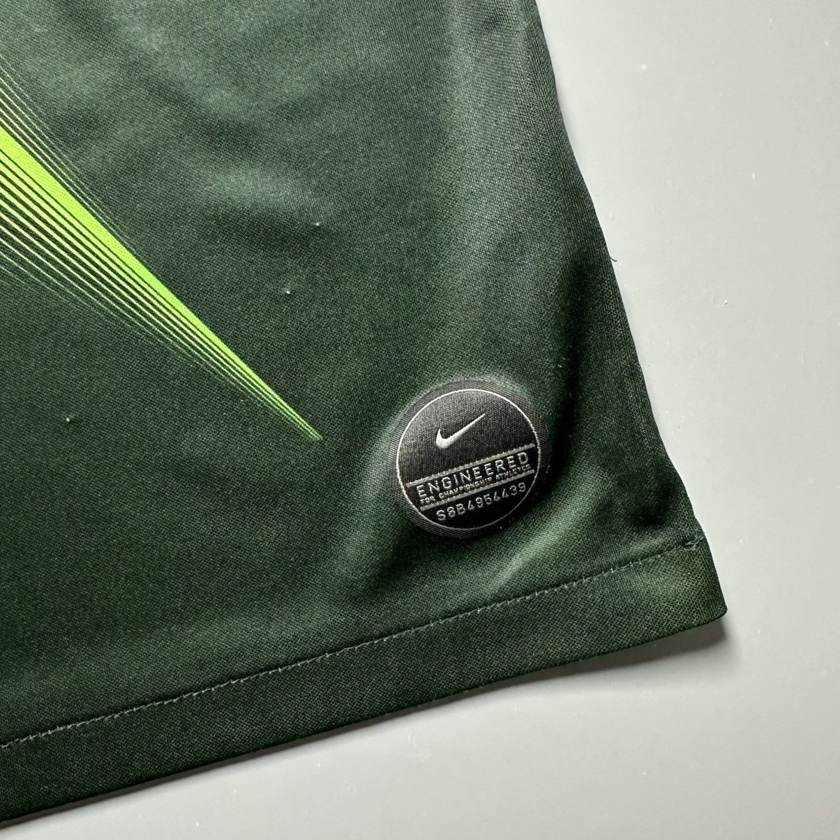 Nike WOLFSBURG NIKE 2019/2020 FOOTBALL HOME JERSEY #9 WEGHORST Size US L / EU 52-54 / 3 - 10 Thumbnail