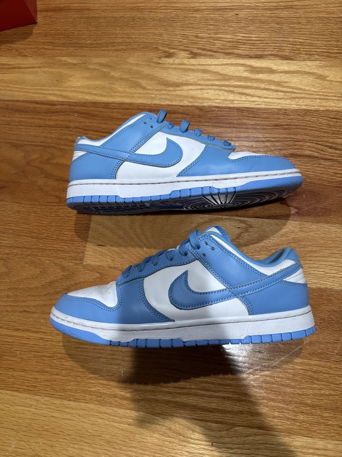 Nike UNC (University) Dunks Size US 8.5 / EU 41-42 - 1 Thumbnail