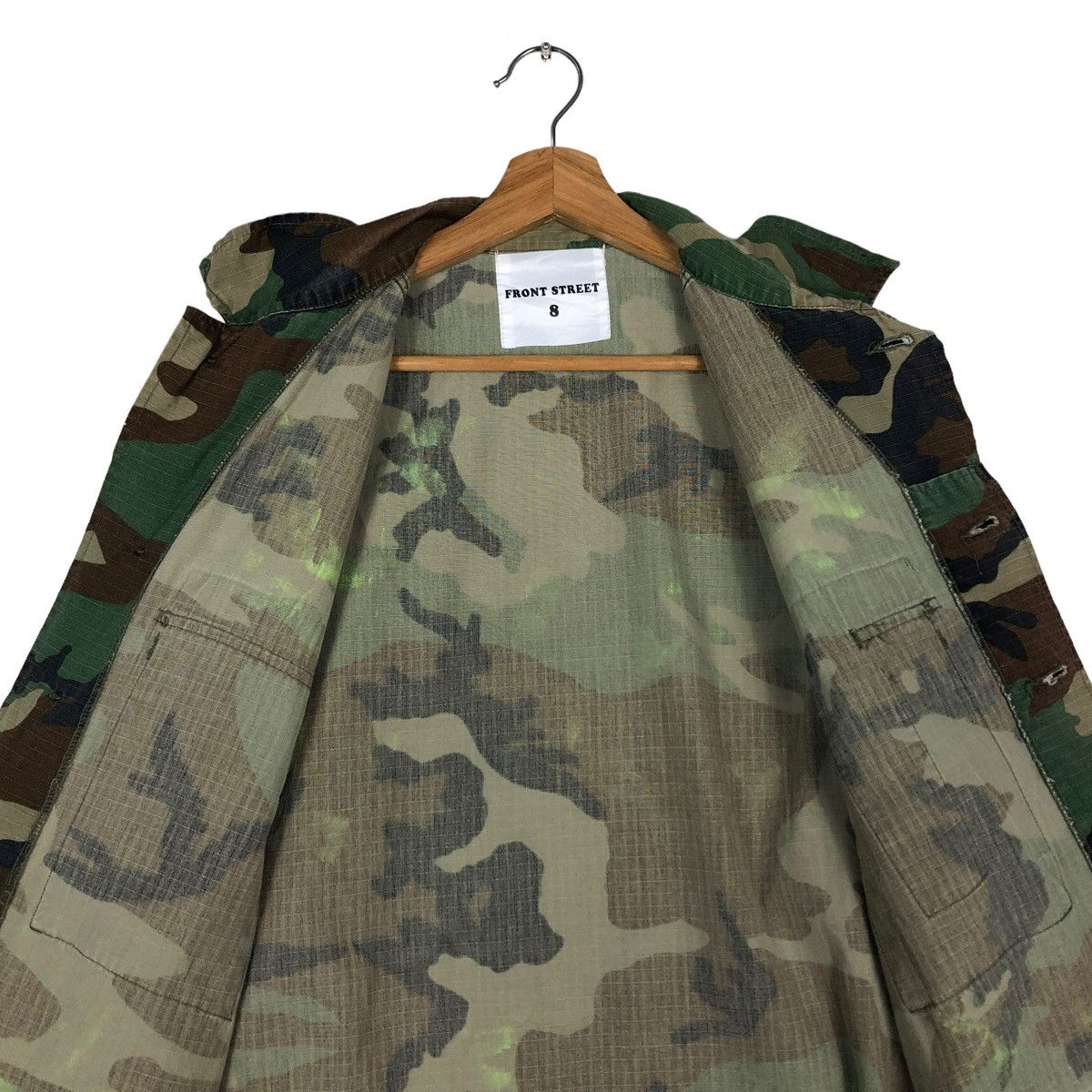 Japanese Brand 🔥Camo Jacket Multi Pocket Cargo Front Street Made in Italy Size US M / EU 48-50 / 2 - 14 Thumbnail