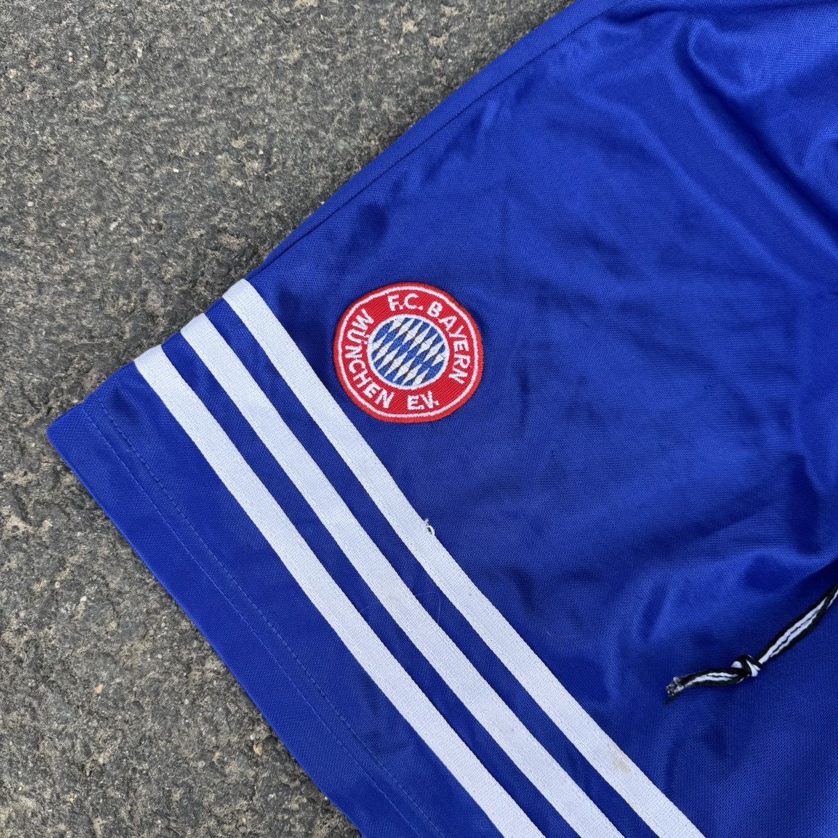 Adidas 90s Adidas FC Bayern Monachium Shorts Soccer Blokecore vtg Size US 32 / EU 48 - 4 Thumbnail