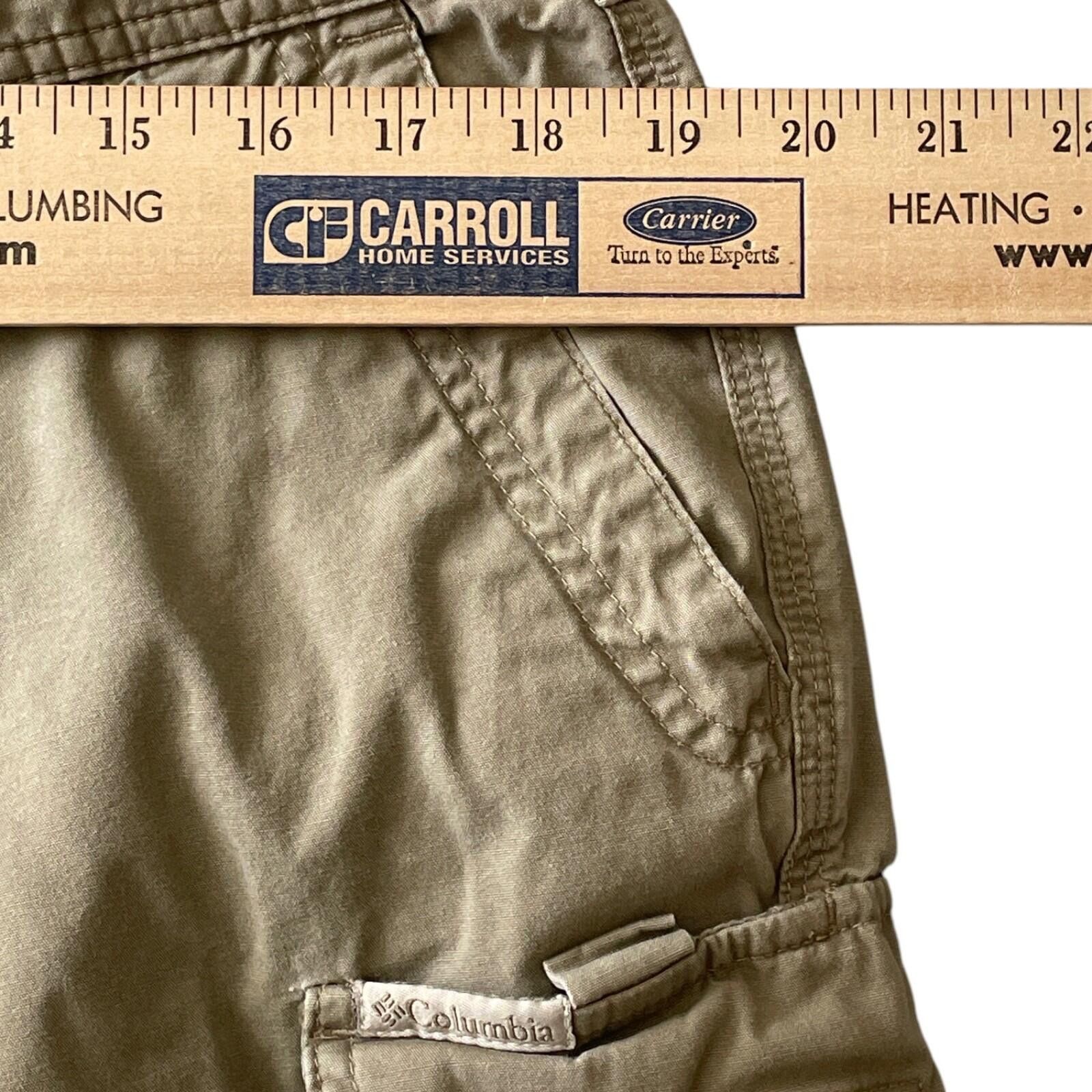 Columbia Columbia Men's Cargo Shorts Size 36 Beige Cotton 7" Inseam Size US 36 / EU 52 - 7 Thumbnail