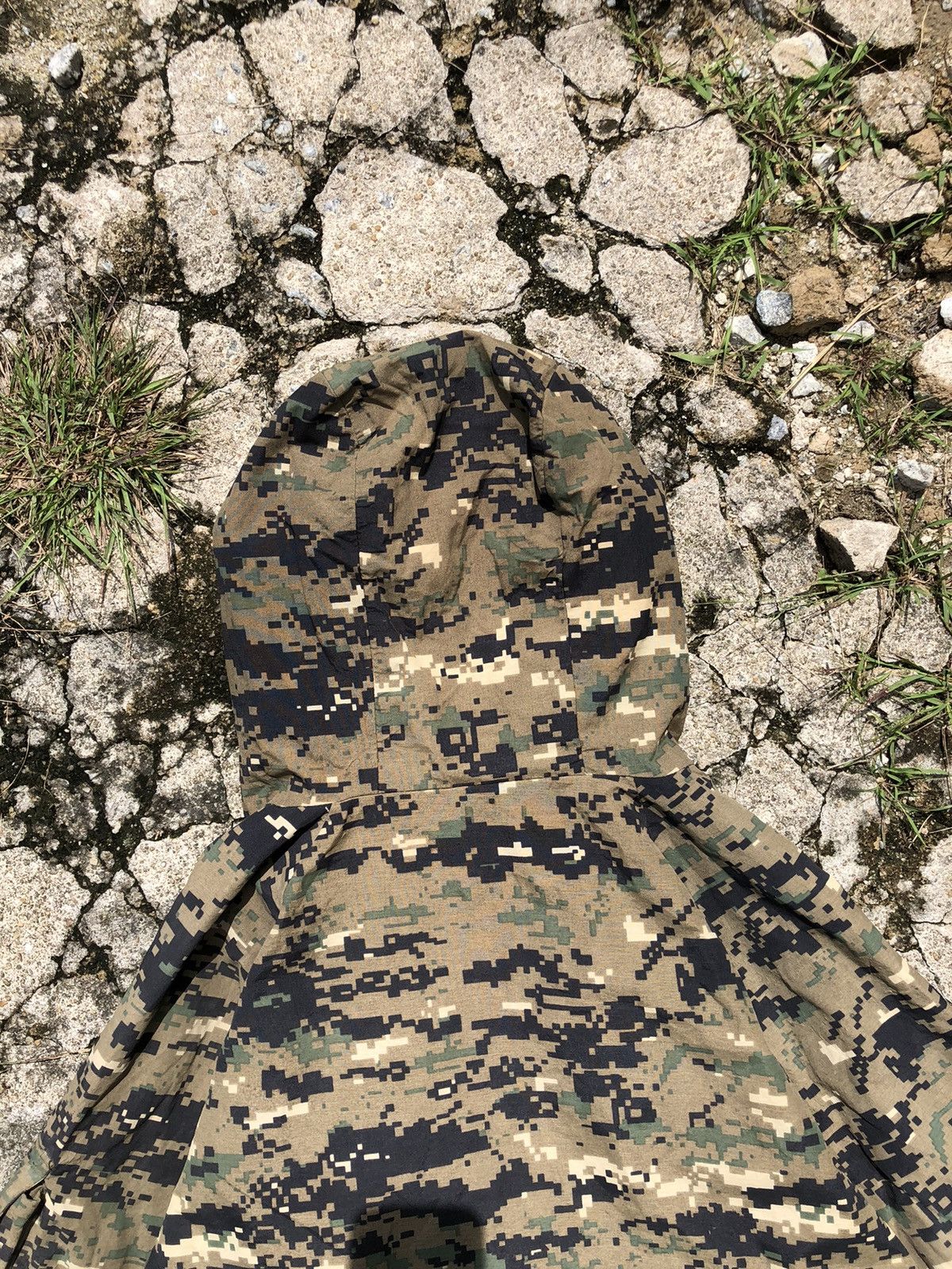 Japanese Brand × Vintage Vintage Army Camouflage Light Jacket Size US L / EU 52-54 / 3 - 13 Thumbnail