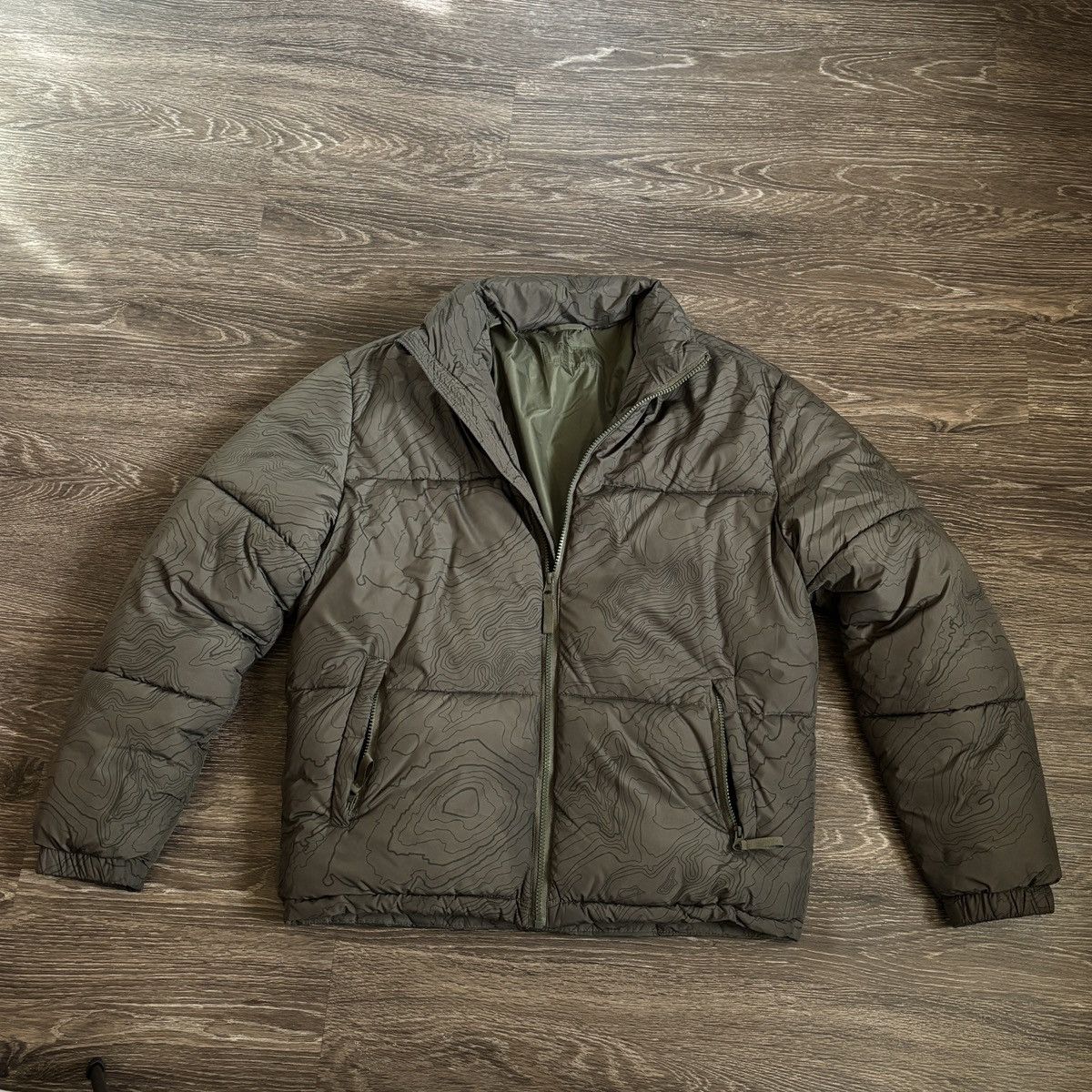 Damascus pattern printed puffer jacket