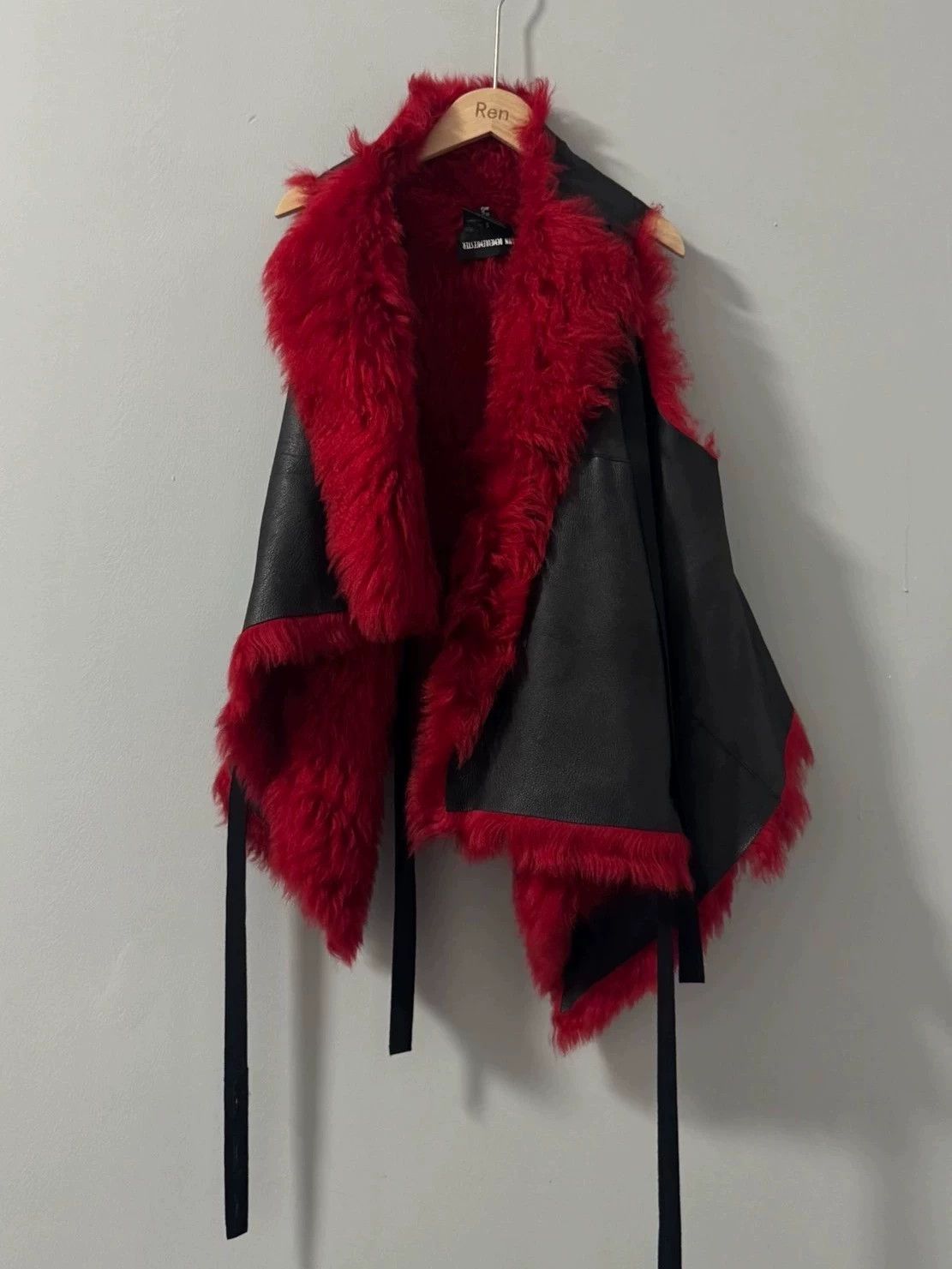 Ann Demeulemeester Ann demeulemeester 2015fw runway shearling vest Size US S / EU 44-46 / 1 - 1 Thumbnail