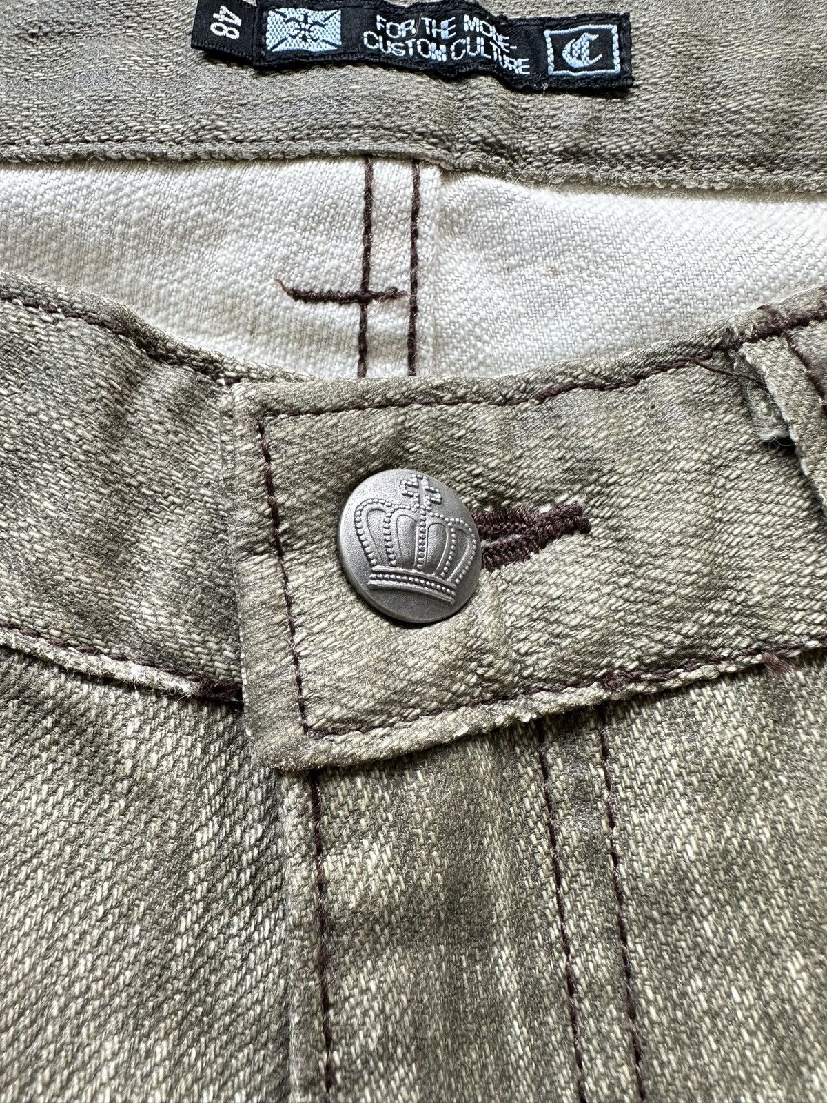 [32 x 21.5] Y2k Custom Culture short denim