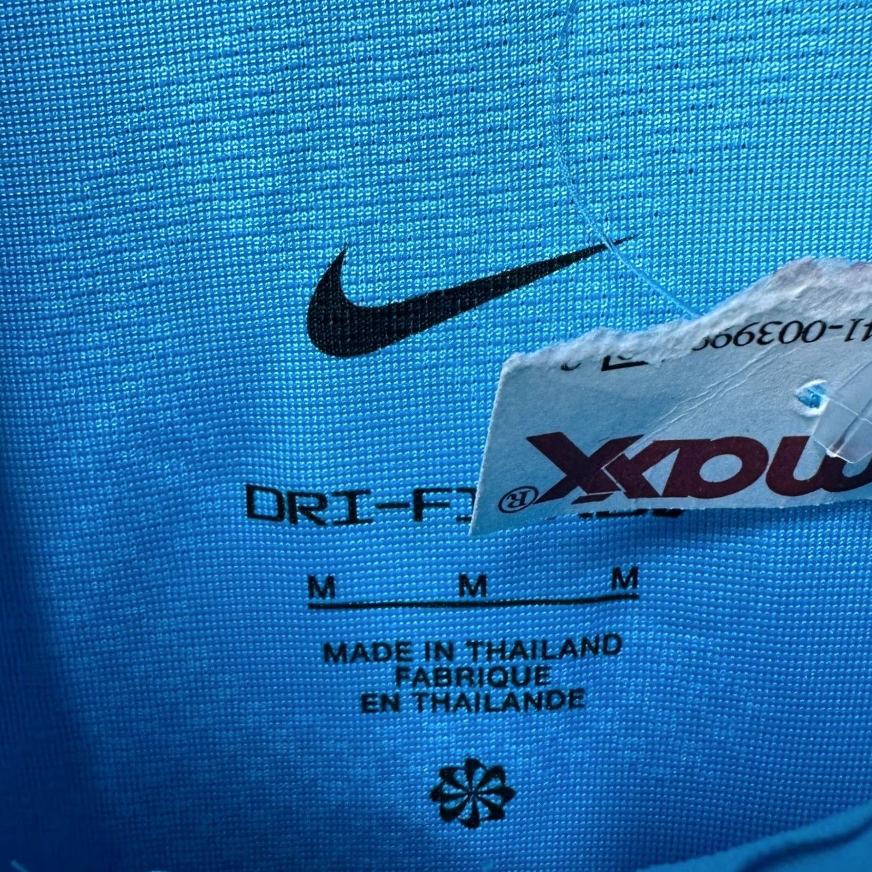 Nike VINTAGE-NOT? (Answer requires actual title) Size US M / EU 48-50 / 2 - 5 Thumbnail