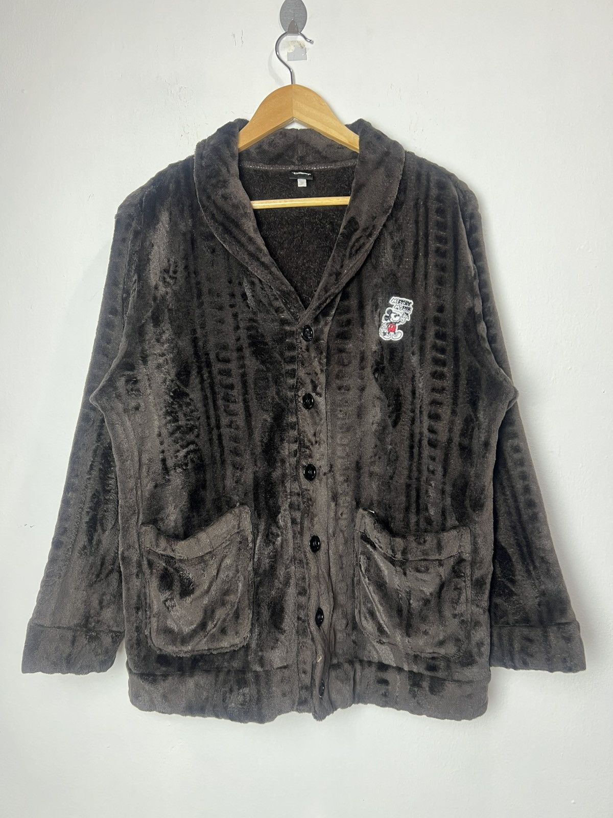 Disney Disney Mickey Mouse Fuzzy Plush Cardigan Sweater Size US M / EU 48-50 / 2 - 1 Thumbnail