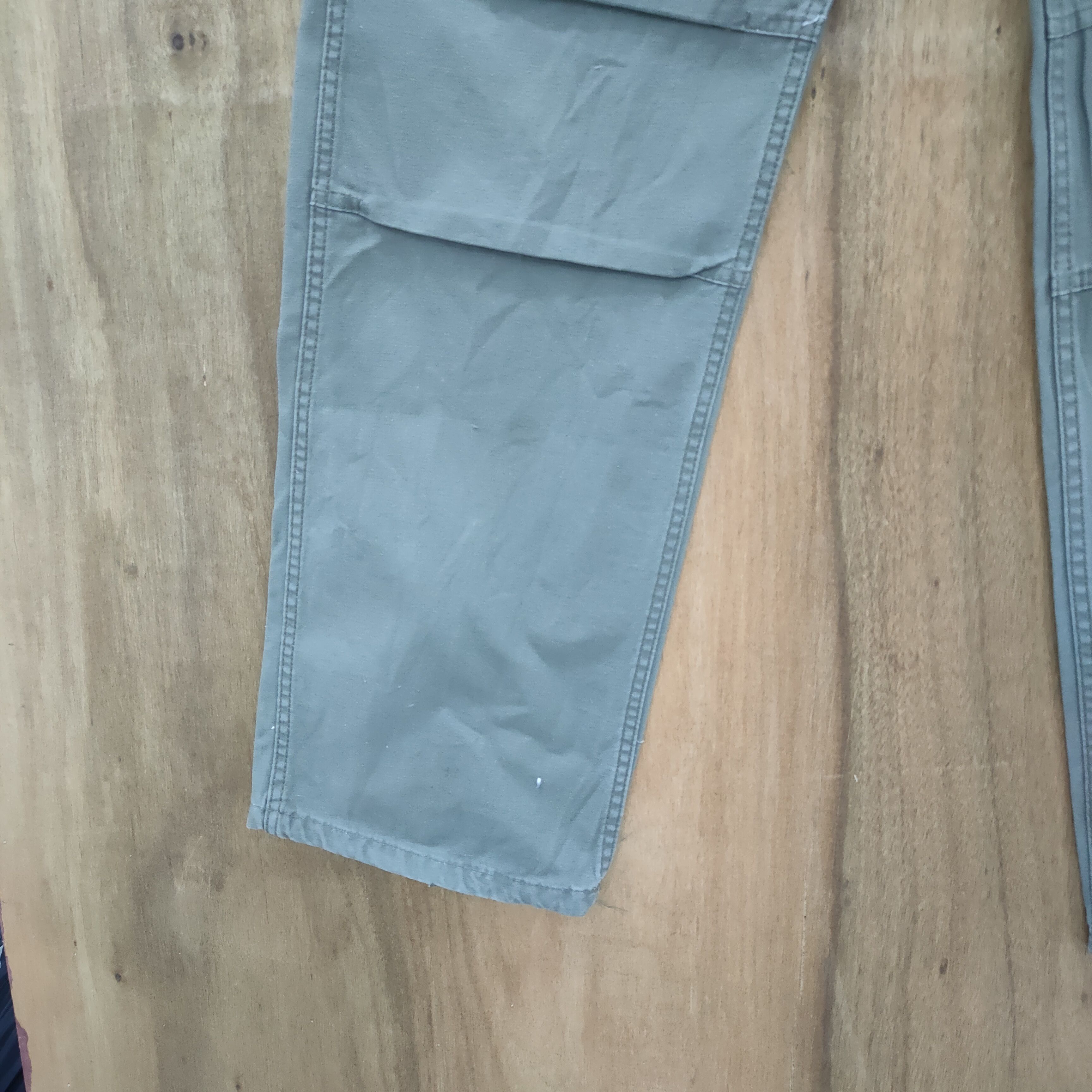 Vintage VINTAGE MILITARY FADED GREEN CARGO PANTS Size US 30 / EU 46 - 8 Thumbnail