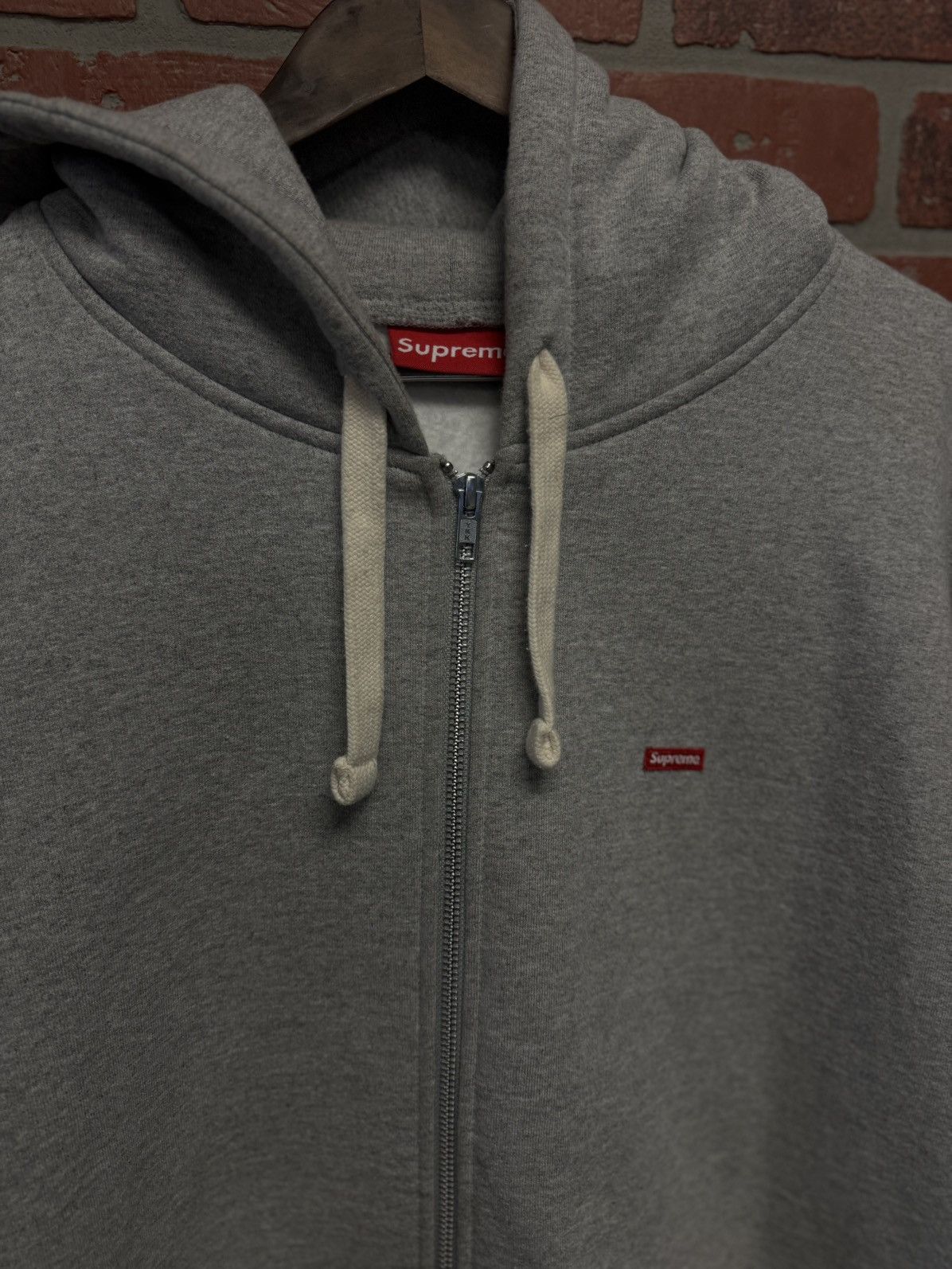 Supreme Supreme Small Box Logo Zip Up Hoodie Gray XL Tried On Size US XL / EU 56 / 4 - 7 Thumbnail