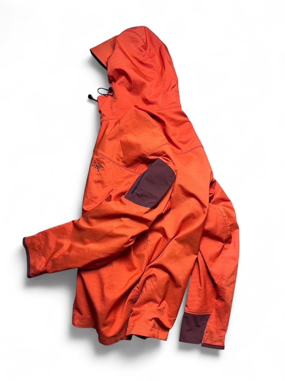 Arc'teryx 2000S RARE ARC’TERYX BETA AR HOODED JACKET VINTAGE Size US XL / EU 56 / 4 - 8 Thumbnail
