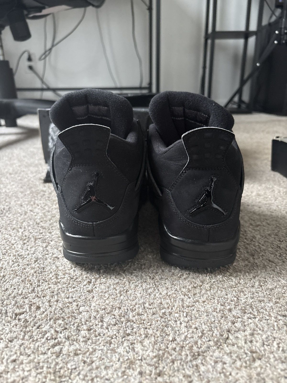 Jordan Brand 2020 Jordan 4 Black Cats Size US 8.5 / EU 41-42 - 4 Thumbnail