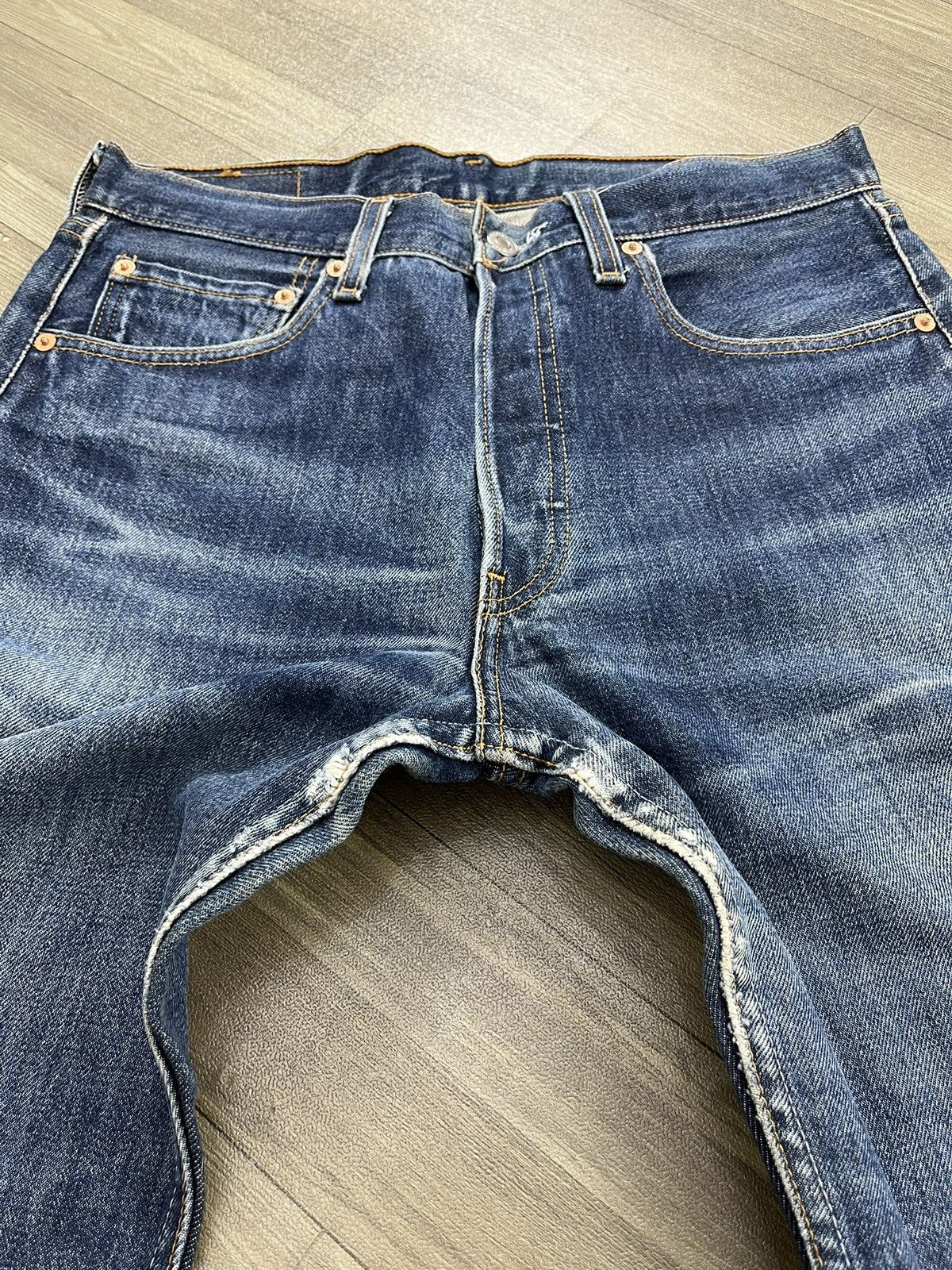 Levi's Vintage Clothing 🇺🇸1990s Vintage Levis 501XX 33x36 Straight Leg Faded Jeans Size US 33 - 14 Thumbnail