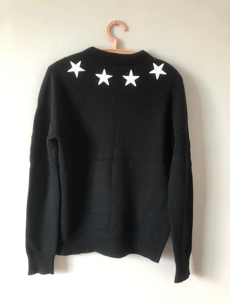Givenchy Givenchy Sized crewneck sweater with stars Size US S / EU 44-46 / 1 - 2 Thumbnail