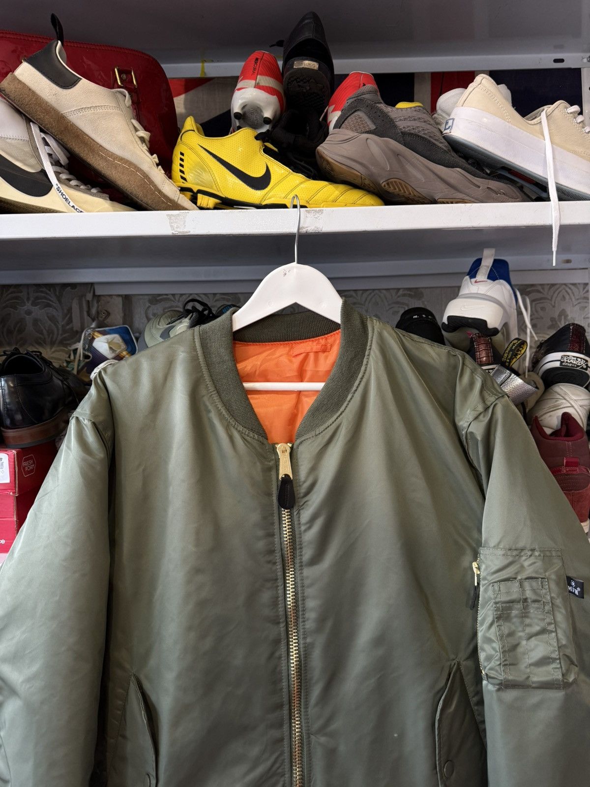 Alpha Industries Vintage Green Reversible Bomber Jacket MA1 Made in USA Size US XL / EU 56 / 4 - 2 Thumbnail