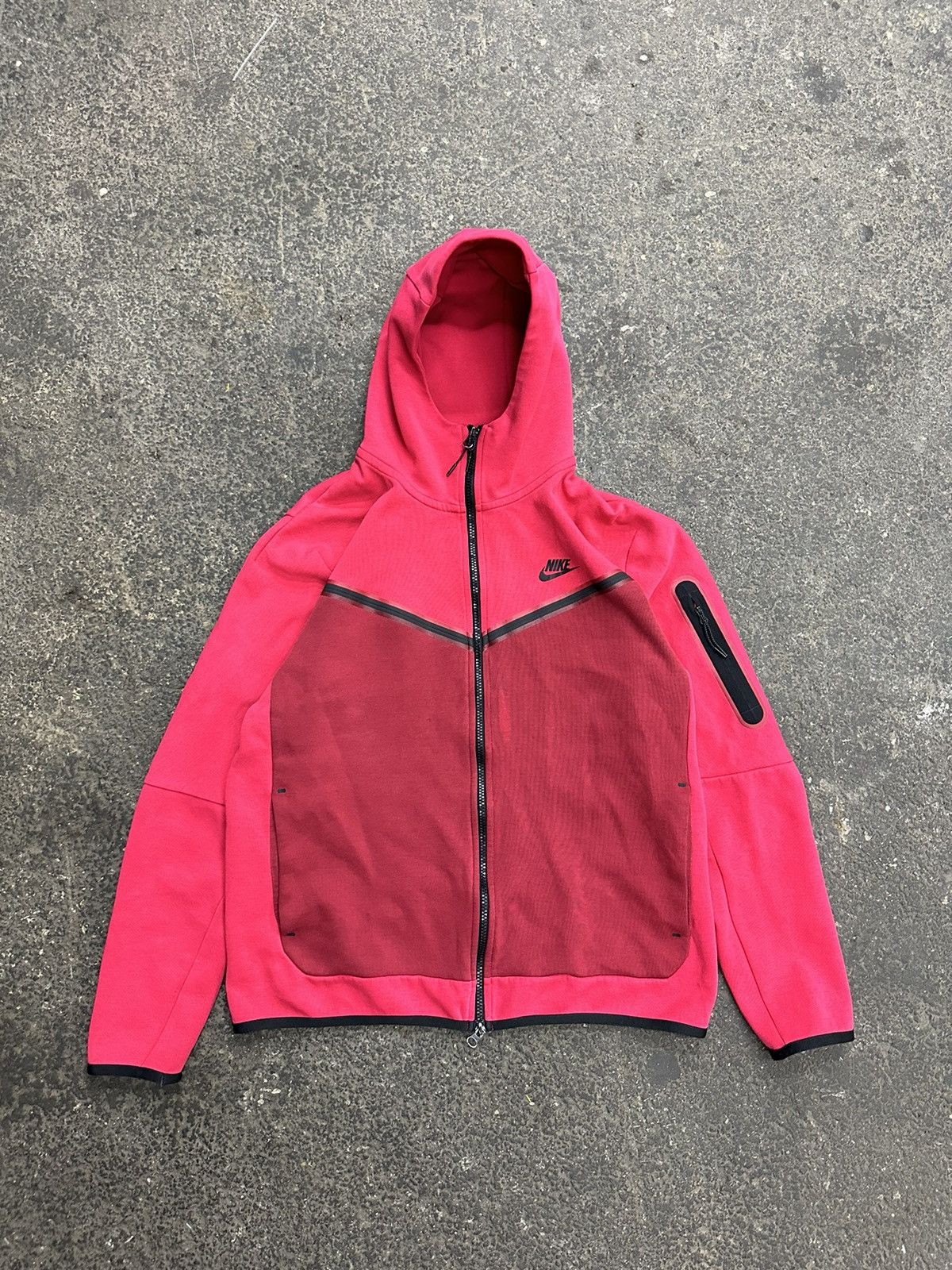 Vintage Nike tech very berry black full zip hoodie Size US L / EU 52-54 / 3 - 1 Thumbnail