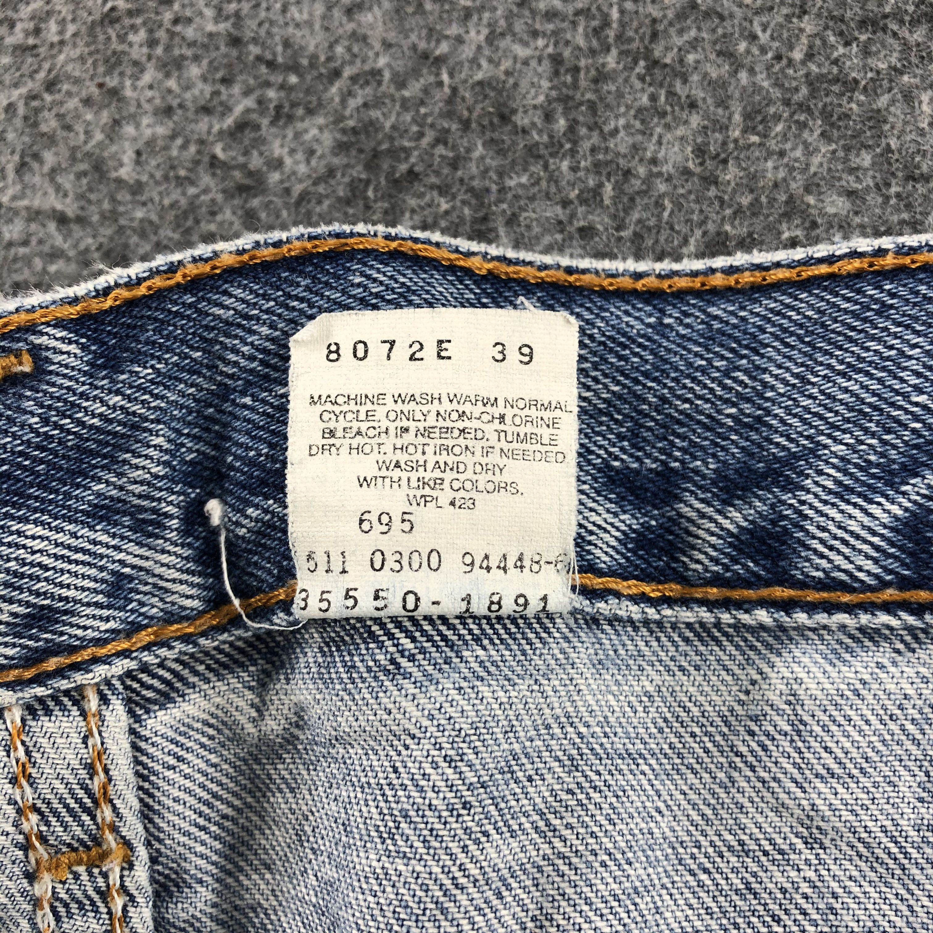 Levi's × Vintage Vintage 90s Blue Wash Levis 550 Jeans-JM2062 Size US 36 / EU 52 - 10 Thumbnail